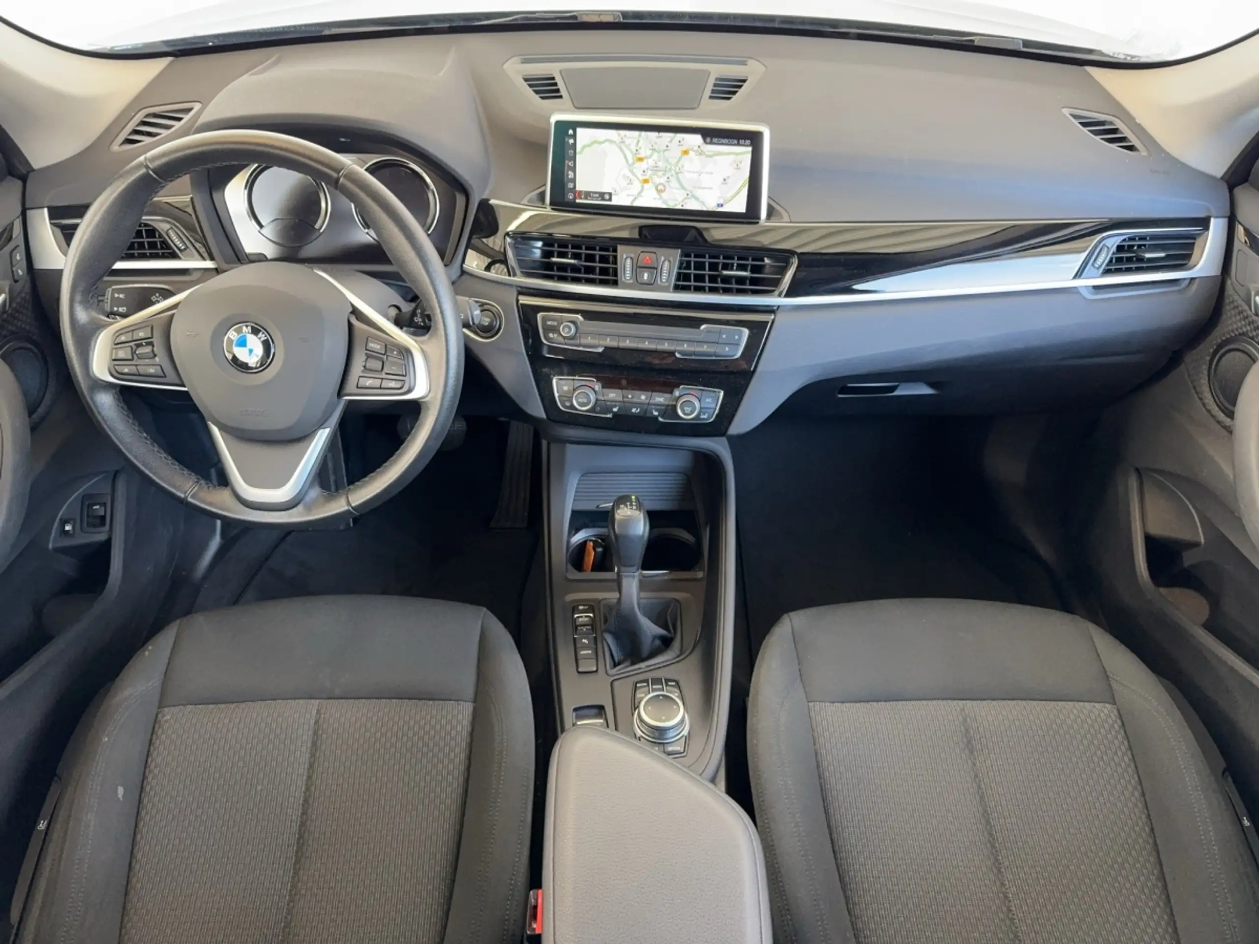 BMW - X1