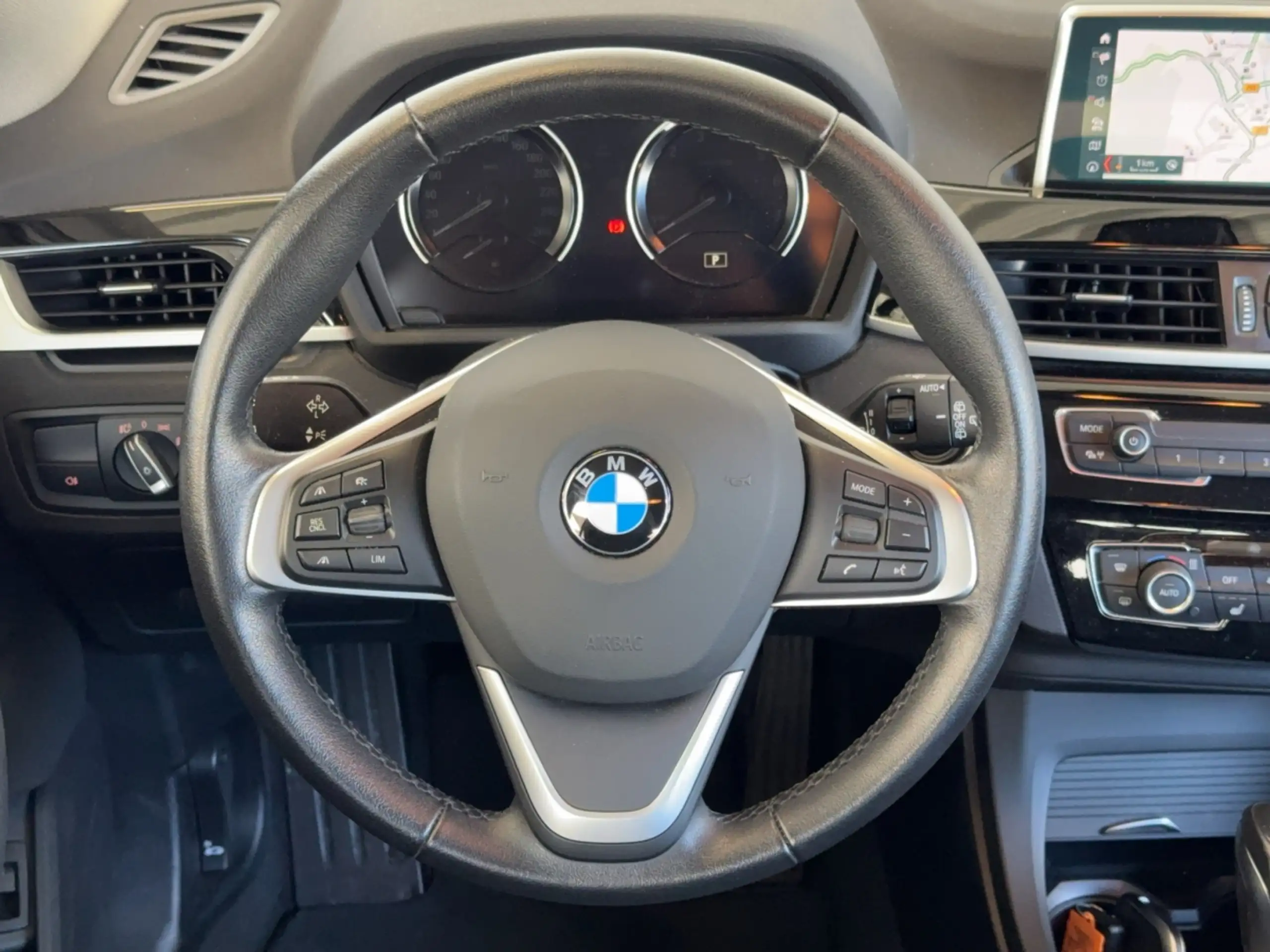 BMW - X1