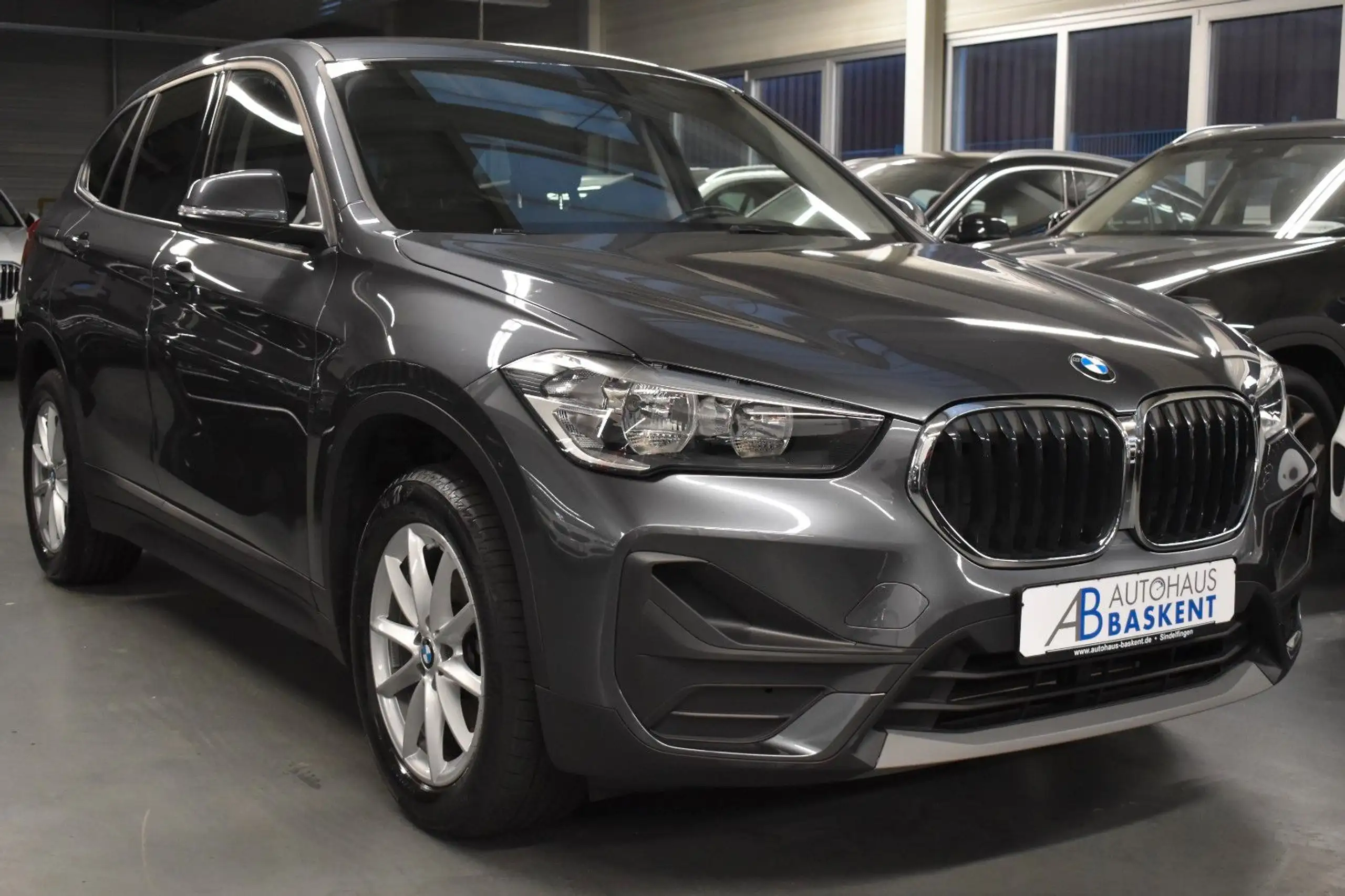 BMW - X1