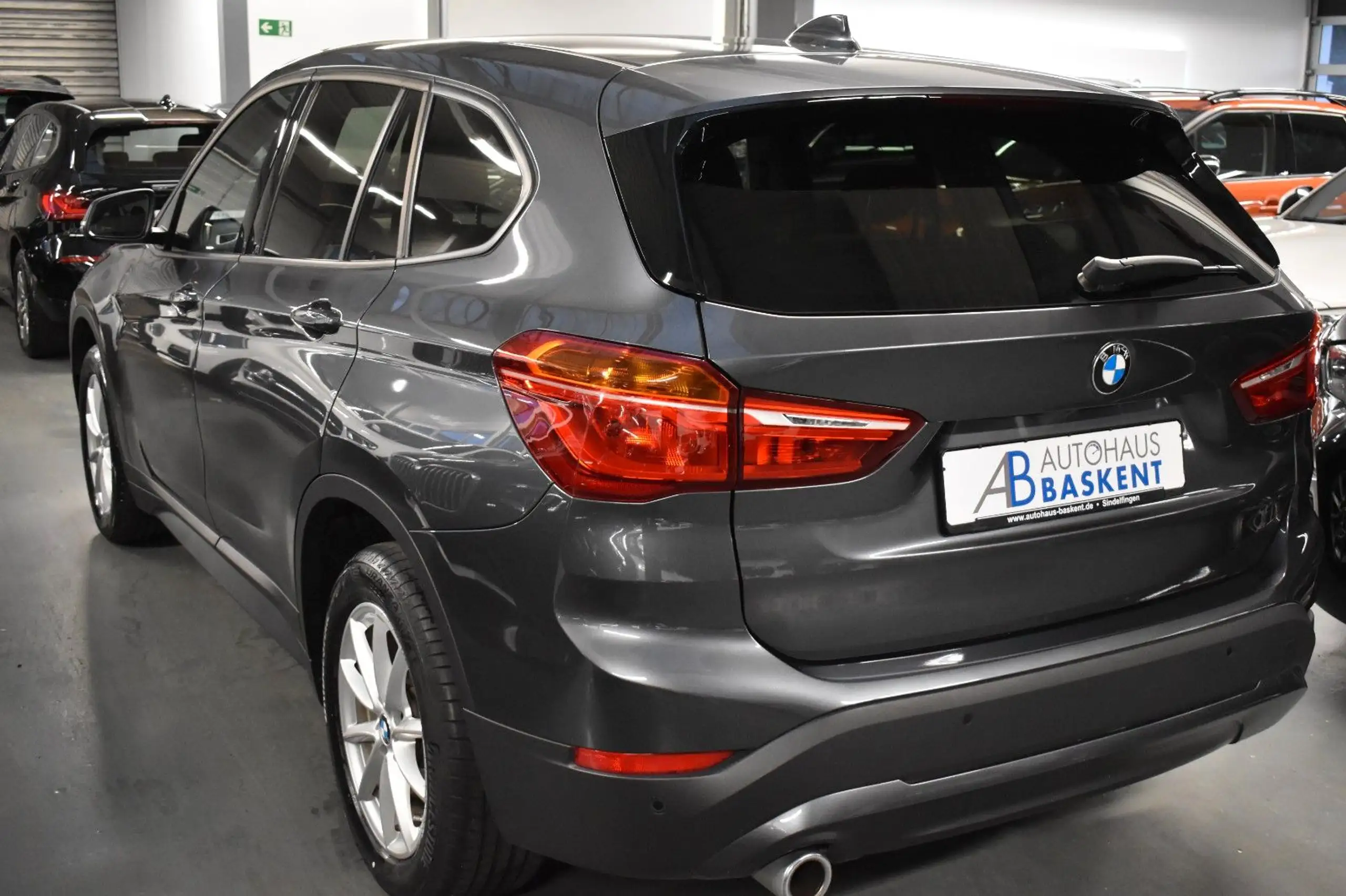 BMW - X1