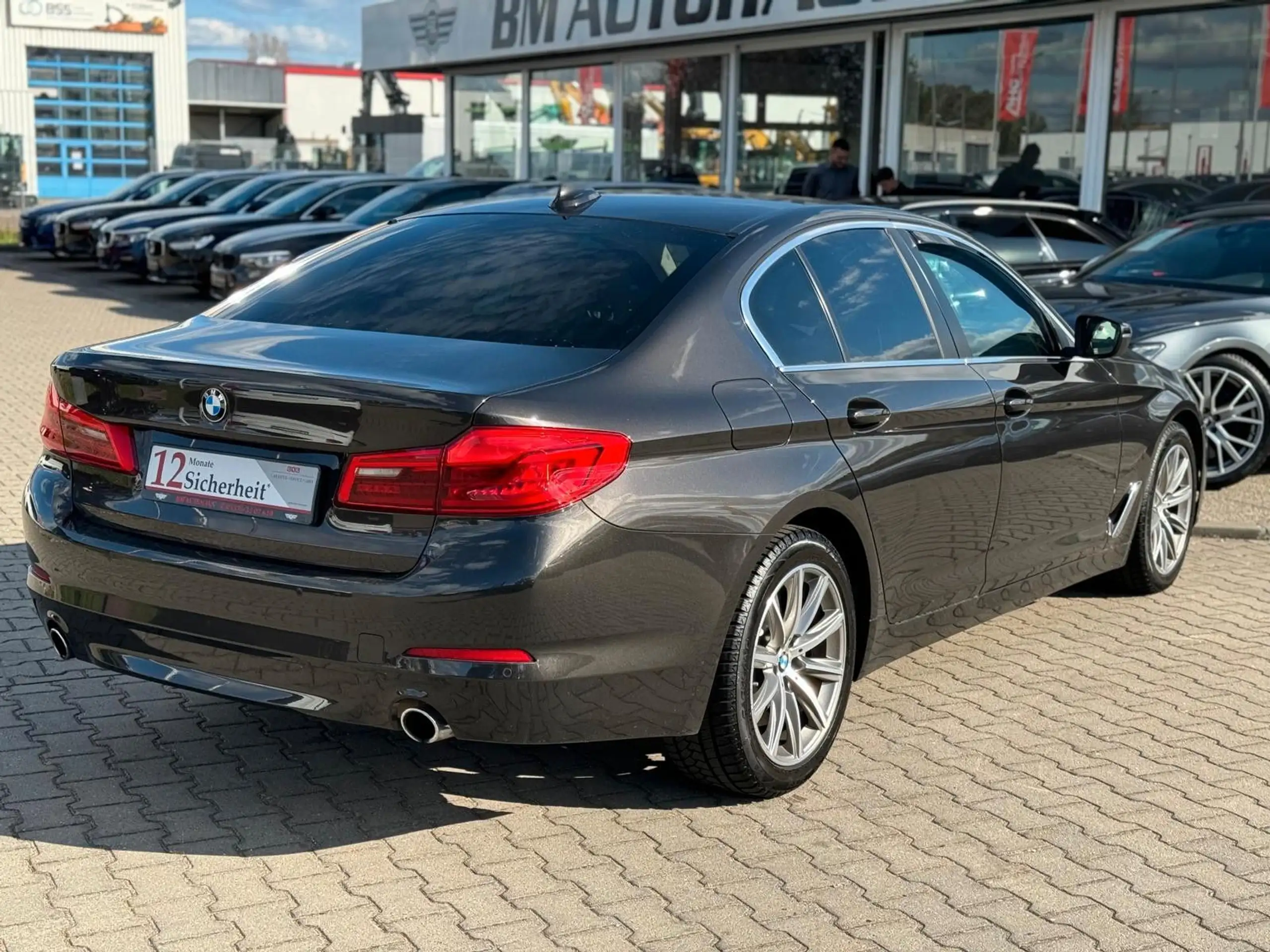 BMW - 520