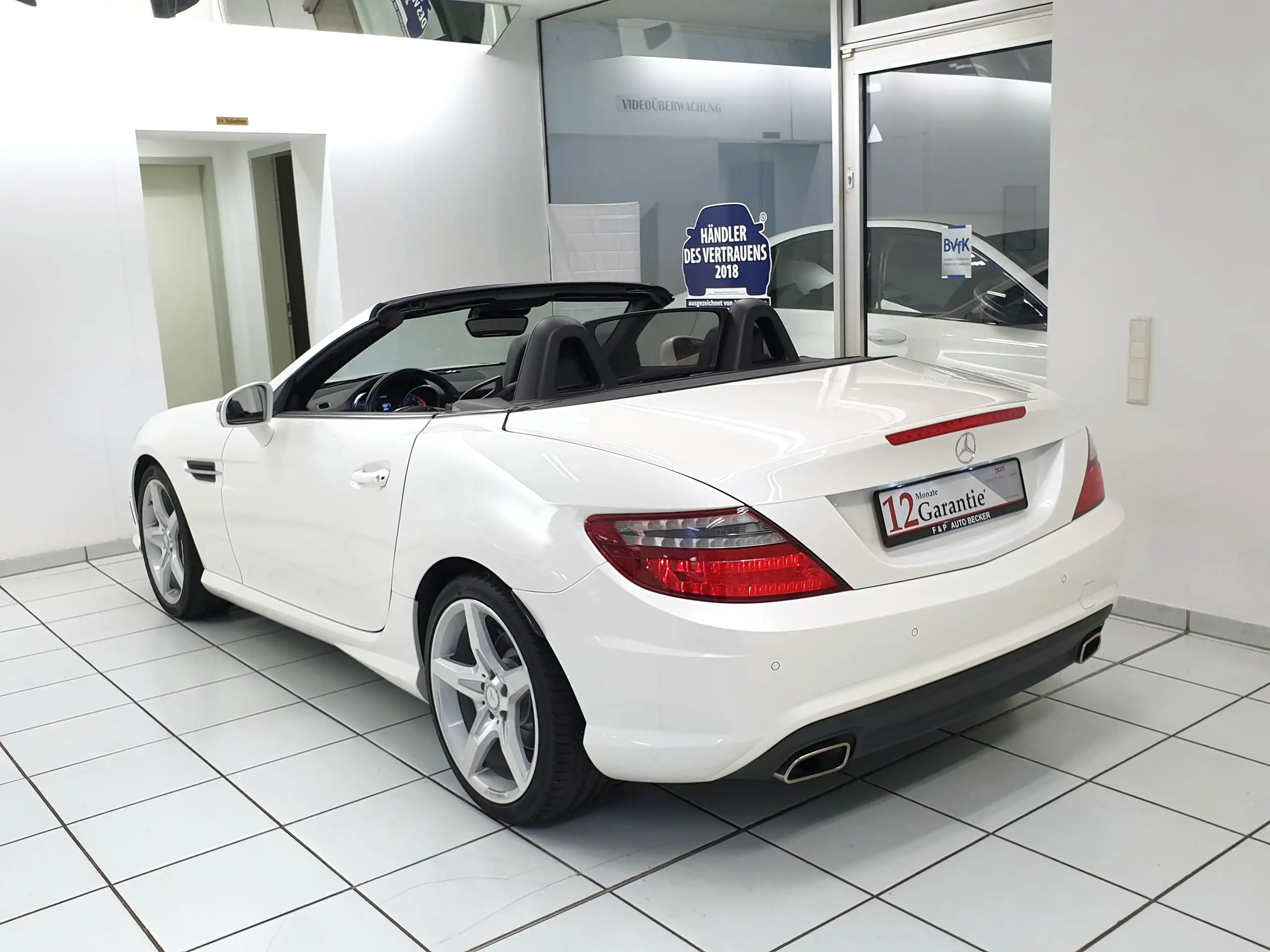 Mercedes-Benz - SLK 200