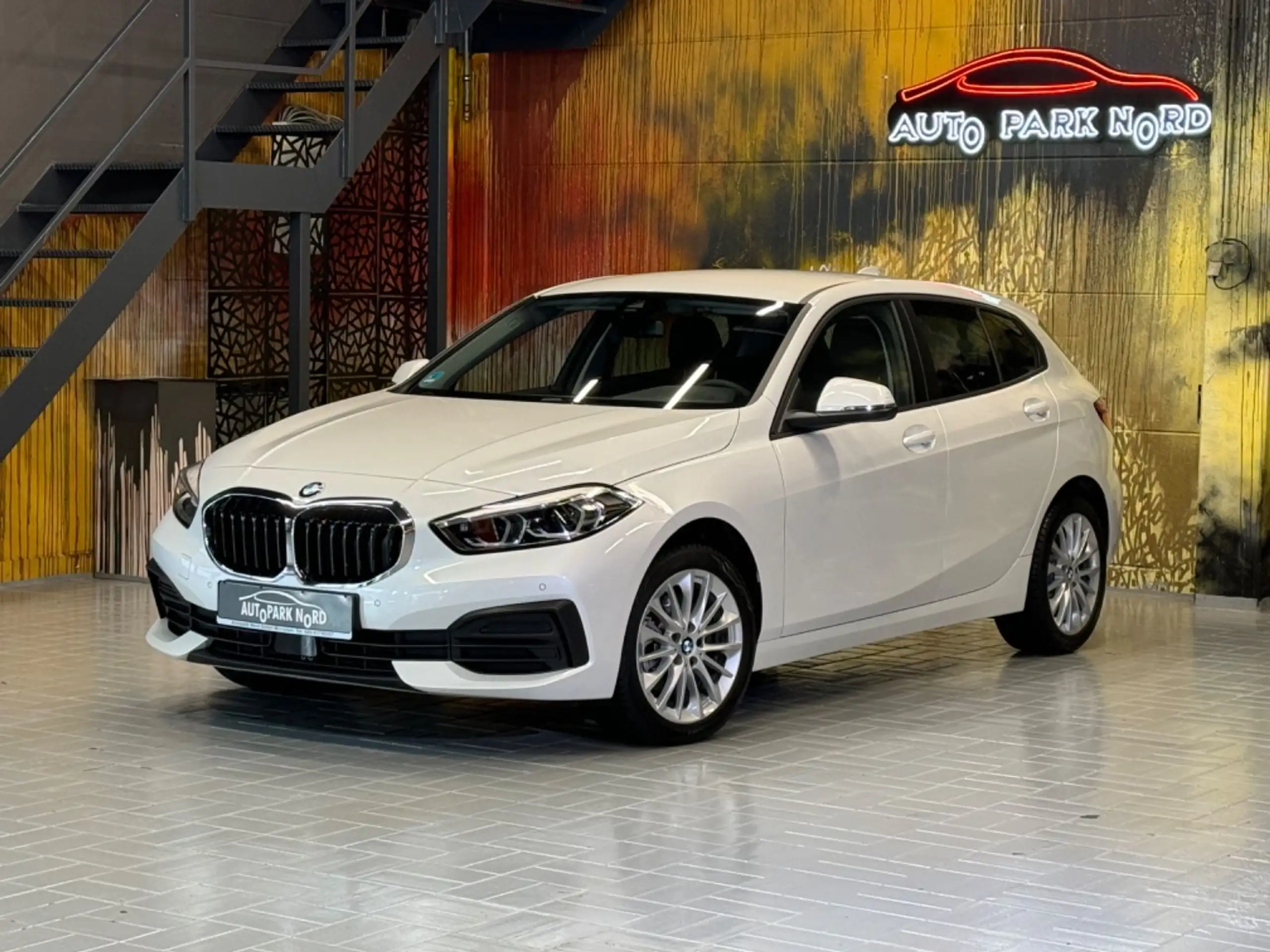 BMW 118 2023