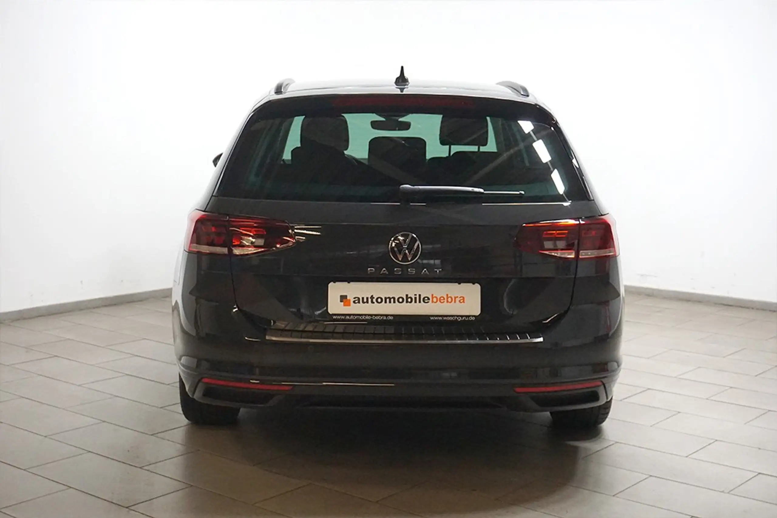 Volkswagen - Passat