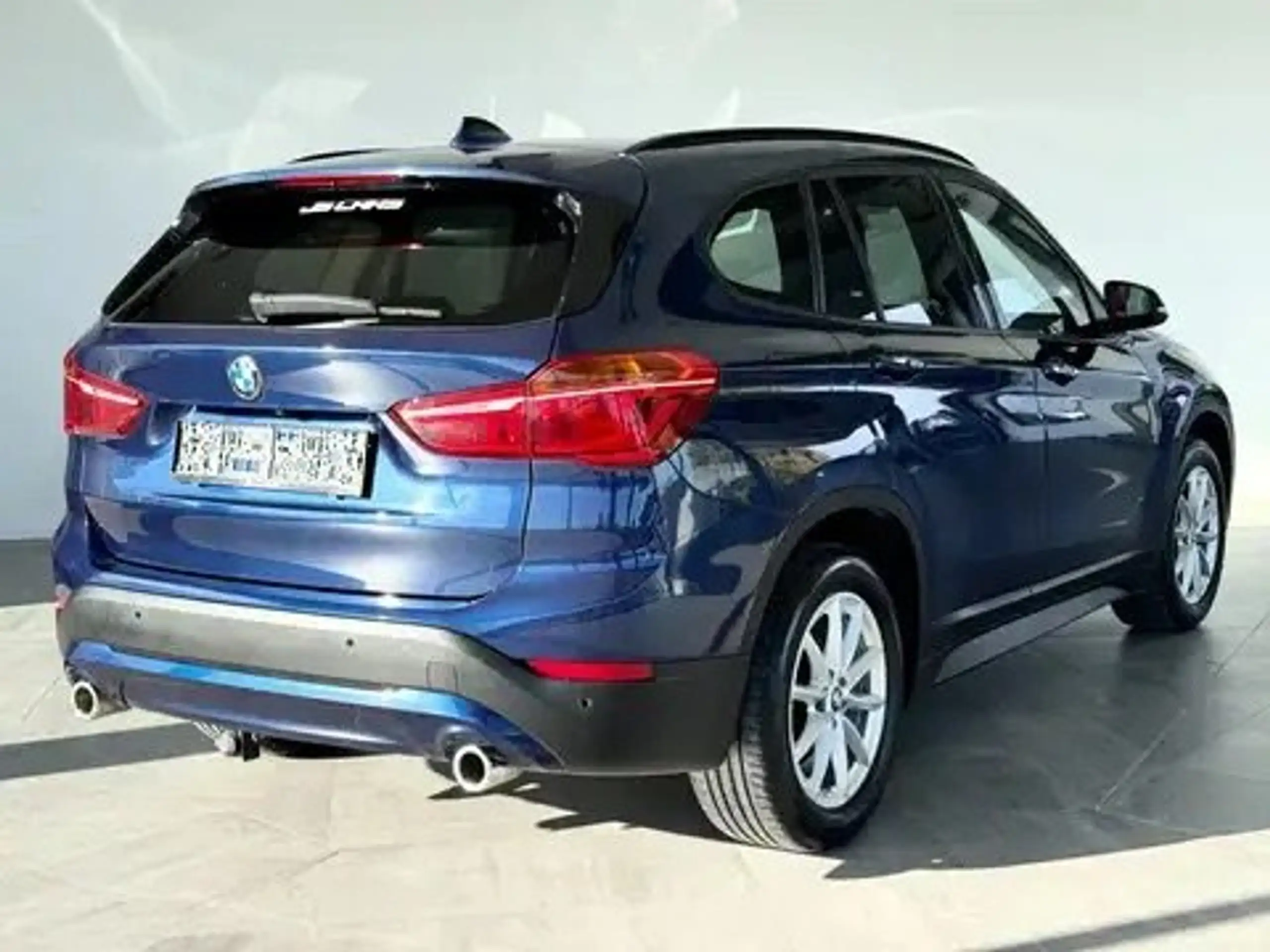 BMW - X1