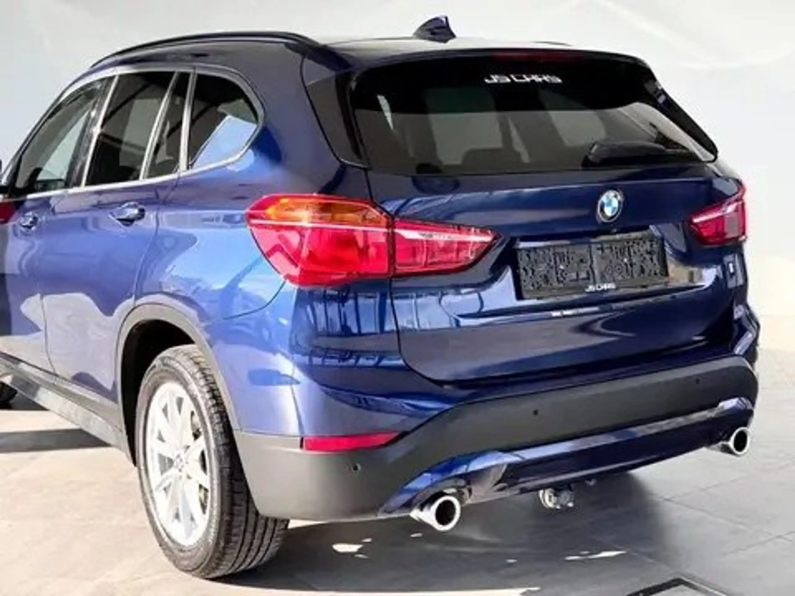 BMW - X1