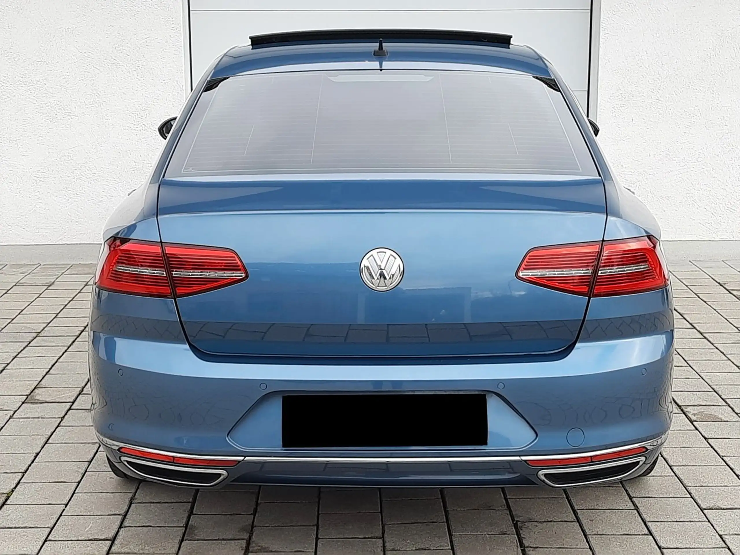 Volkswagen - Passat