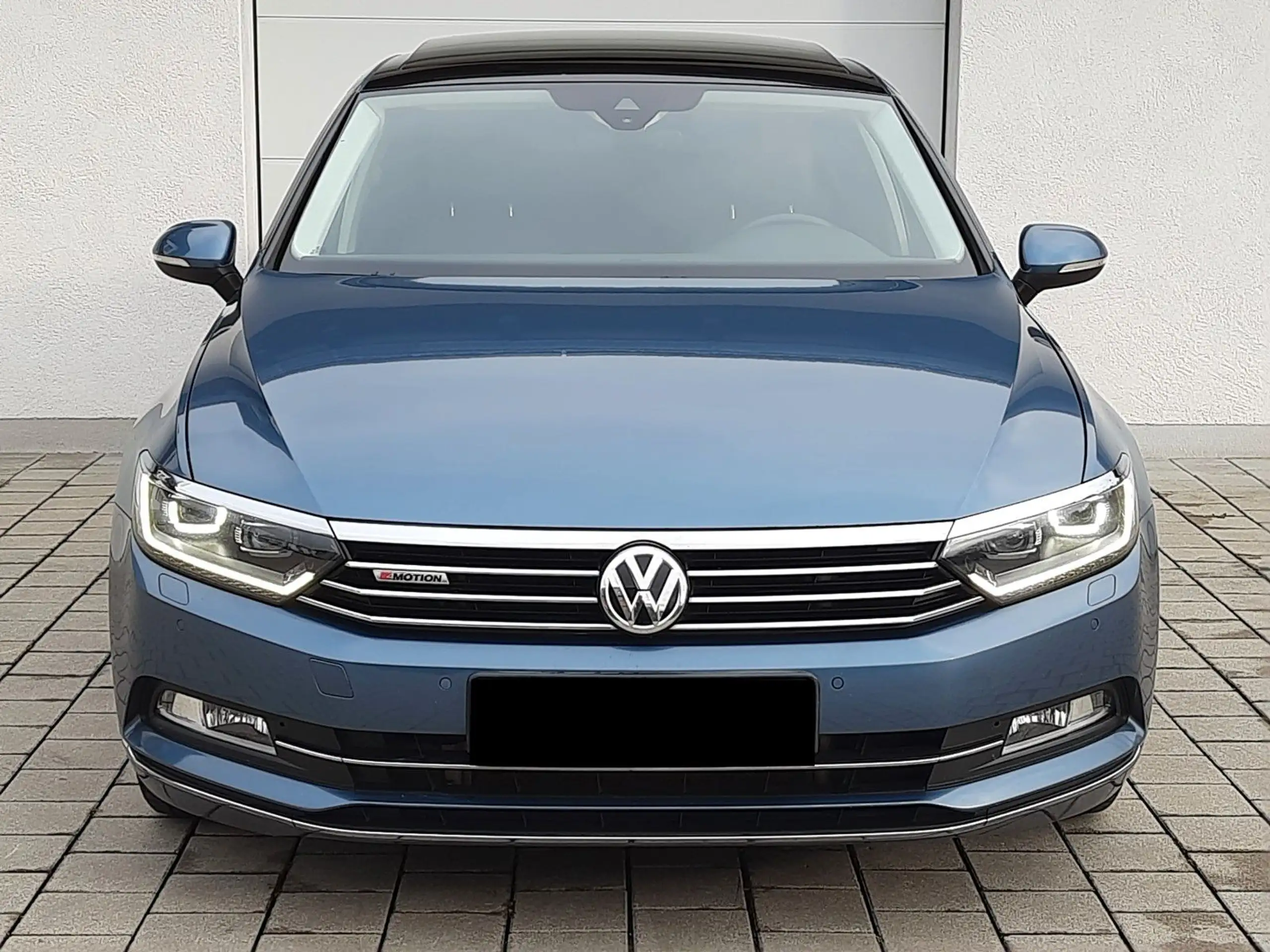 Volkswagen - Passat