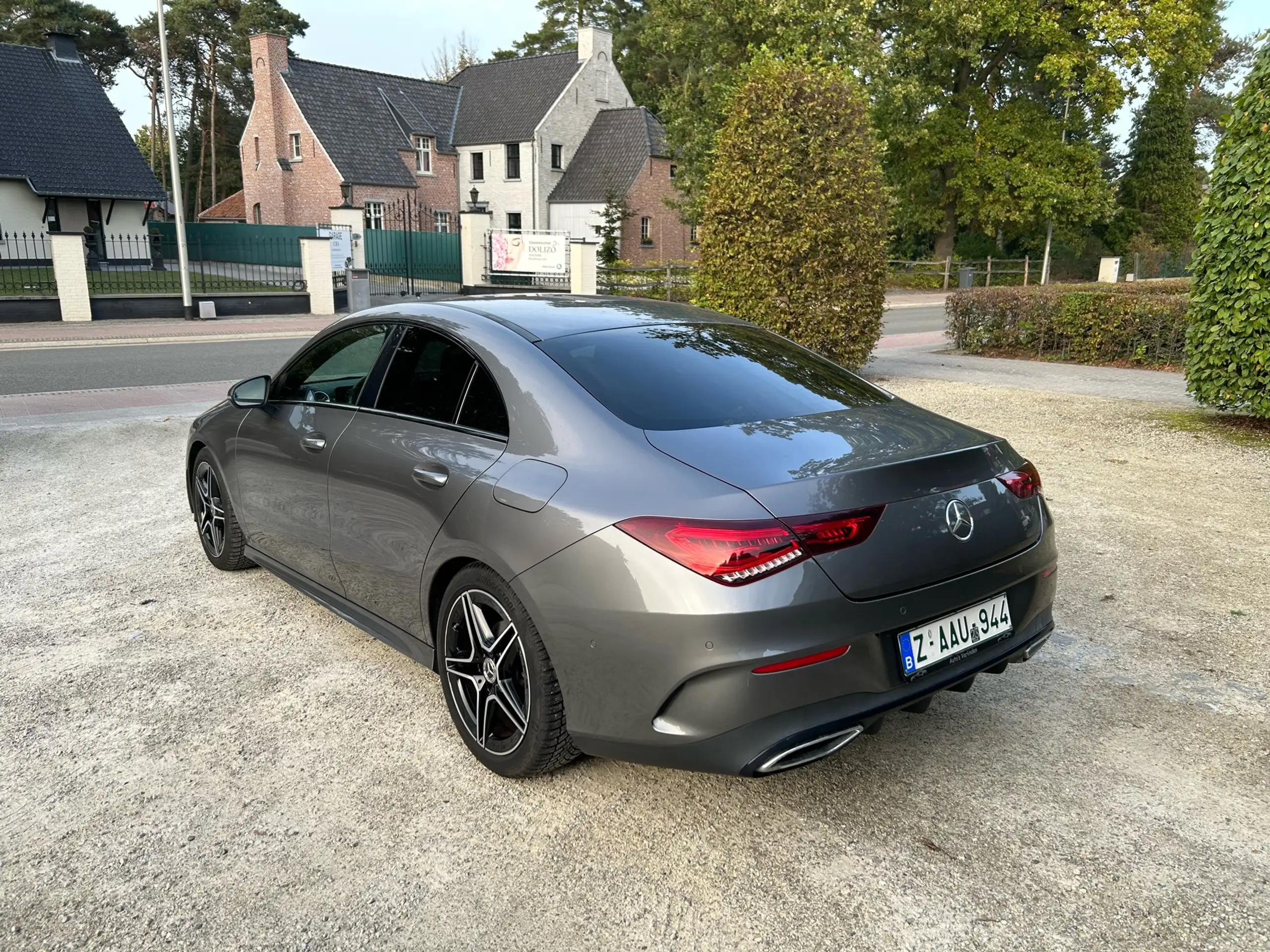 Mercedes-Benz - CLA 180