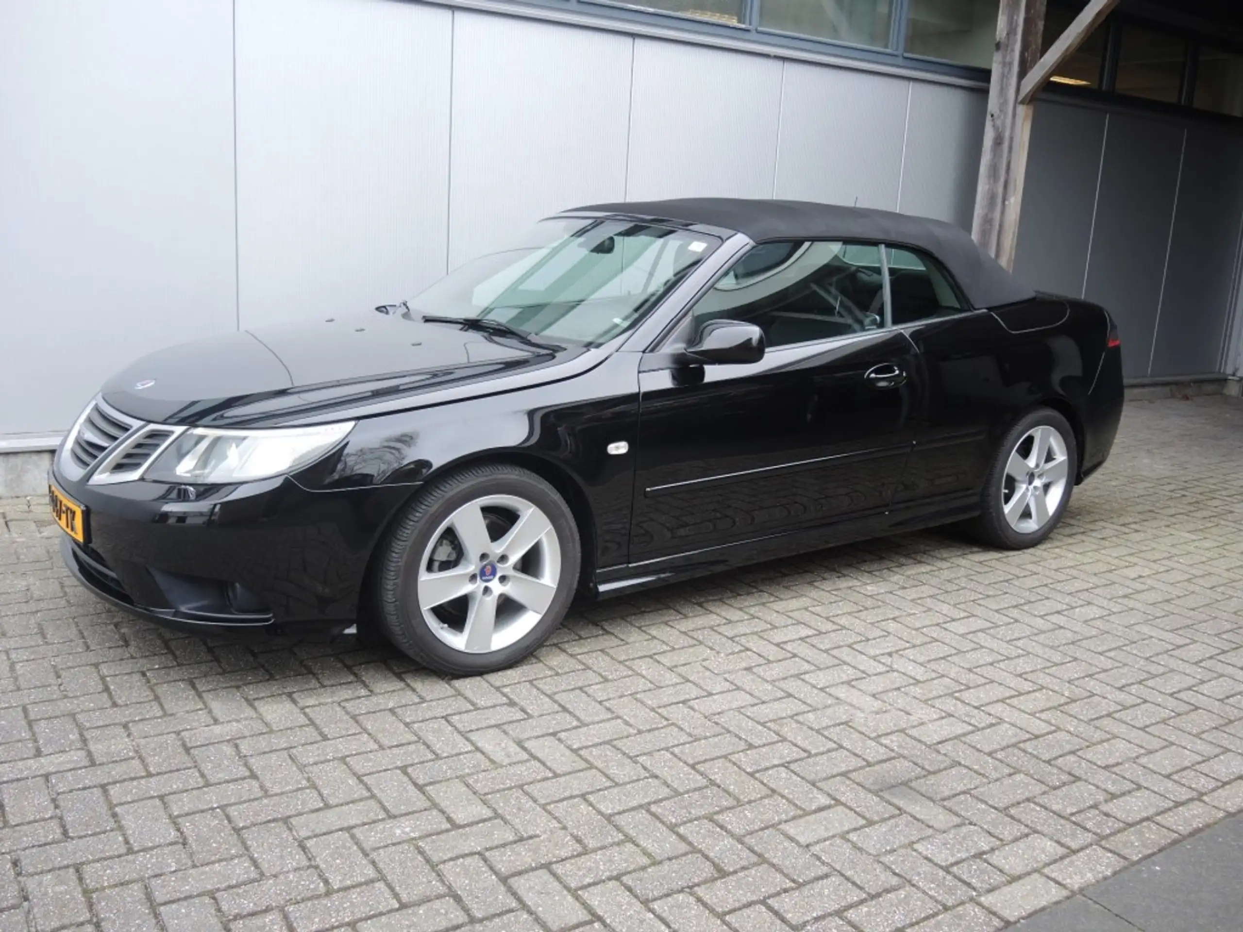 Saab 9-3 2010