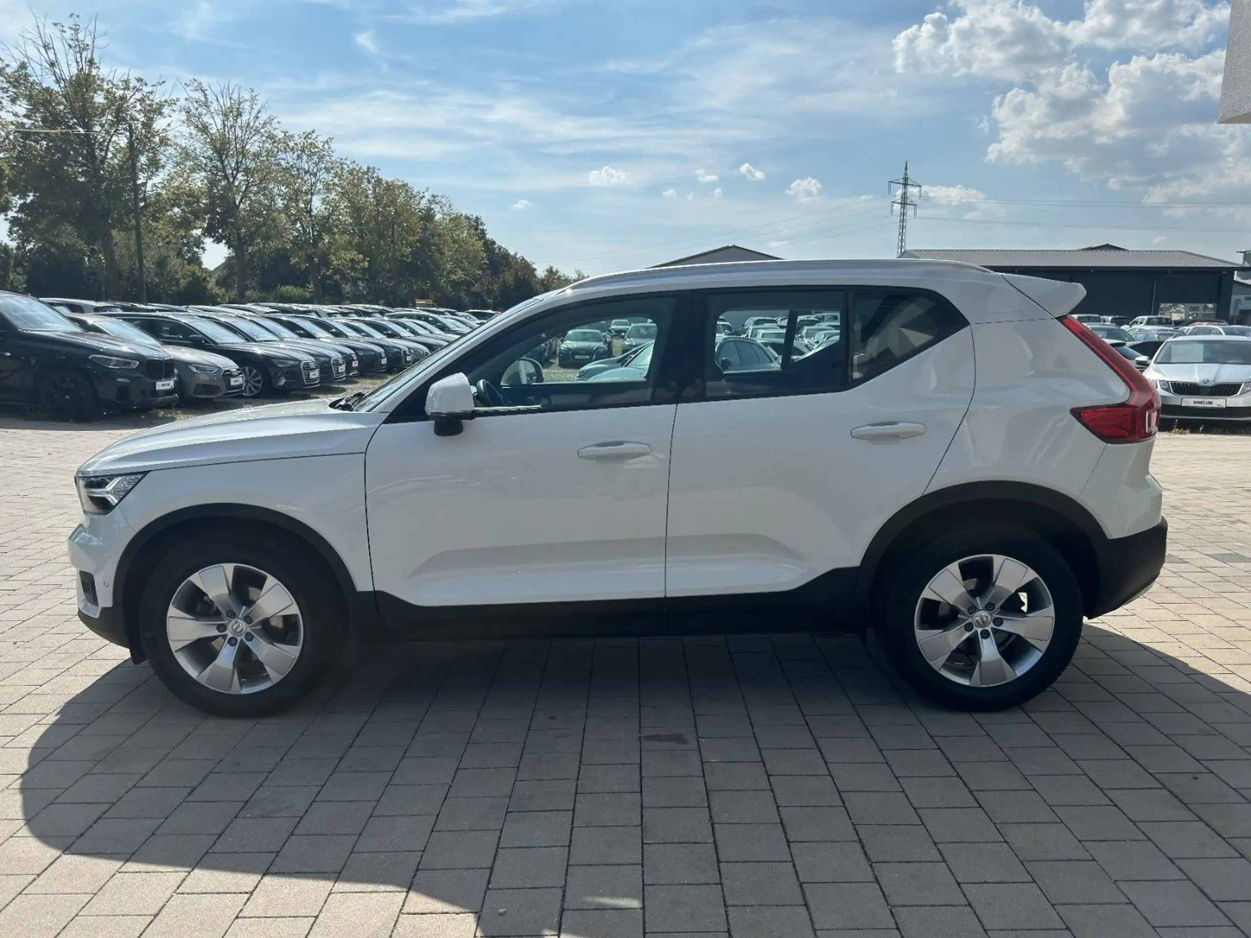 Volvo - XC40