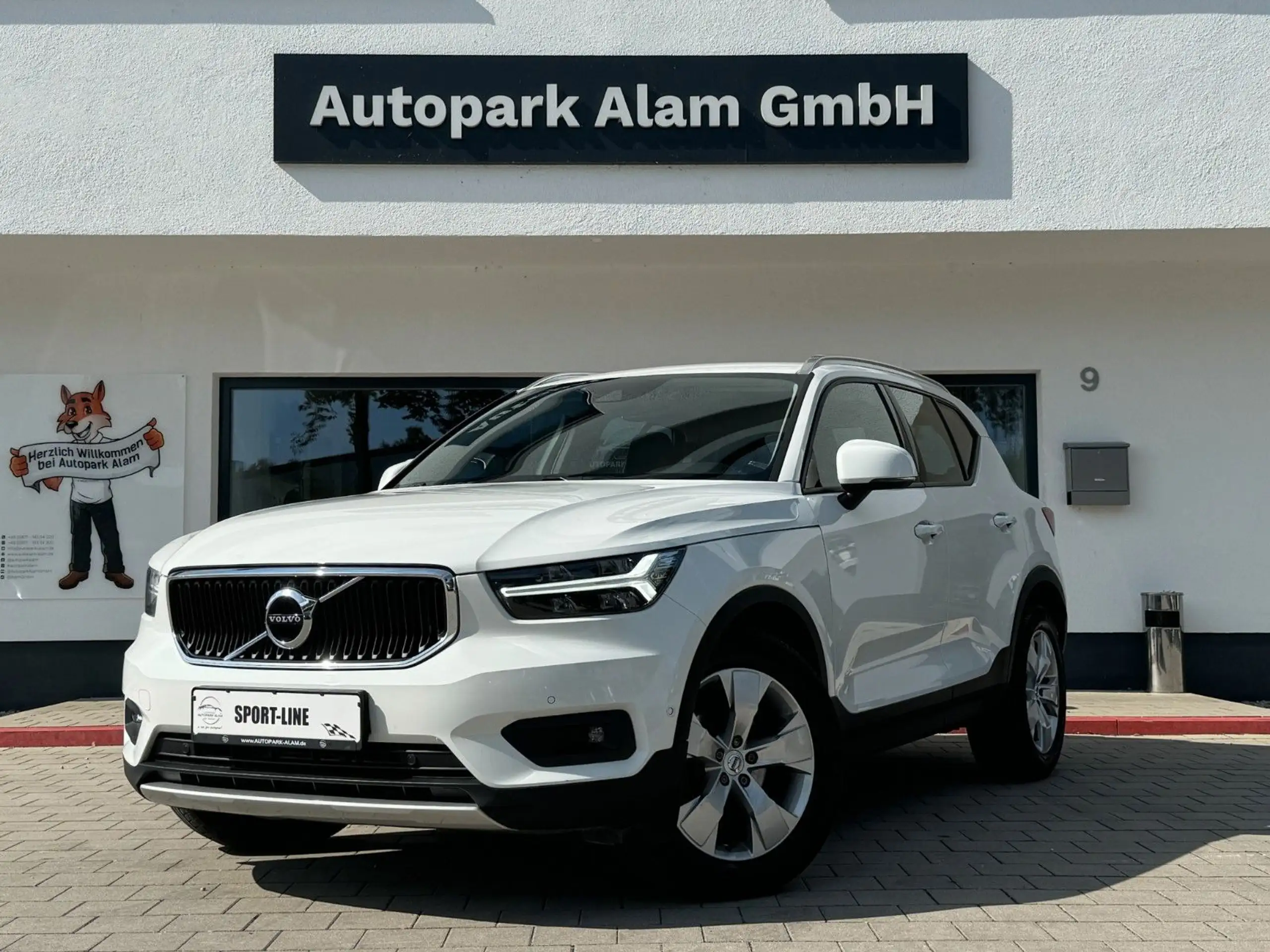 Volvo - XC40