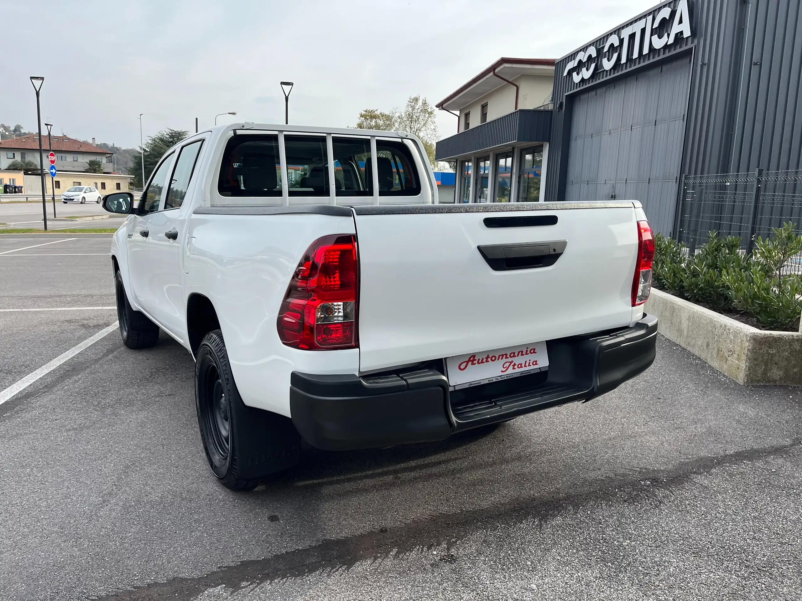 Toyota - Hilux