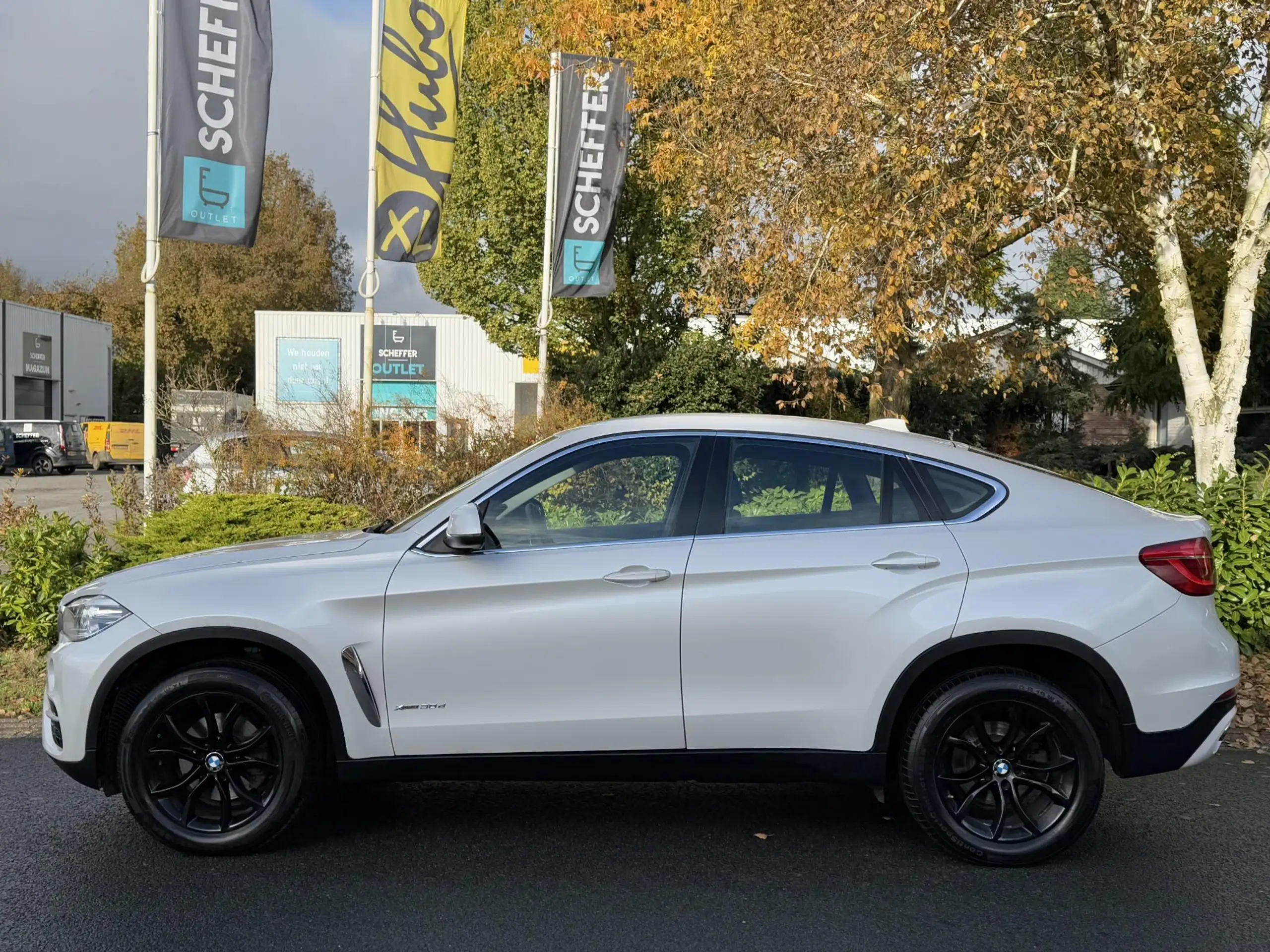 BMW - X6