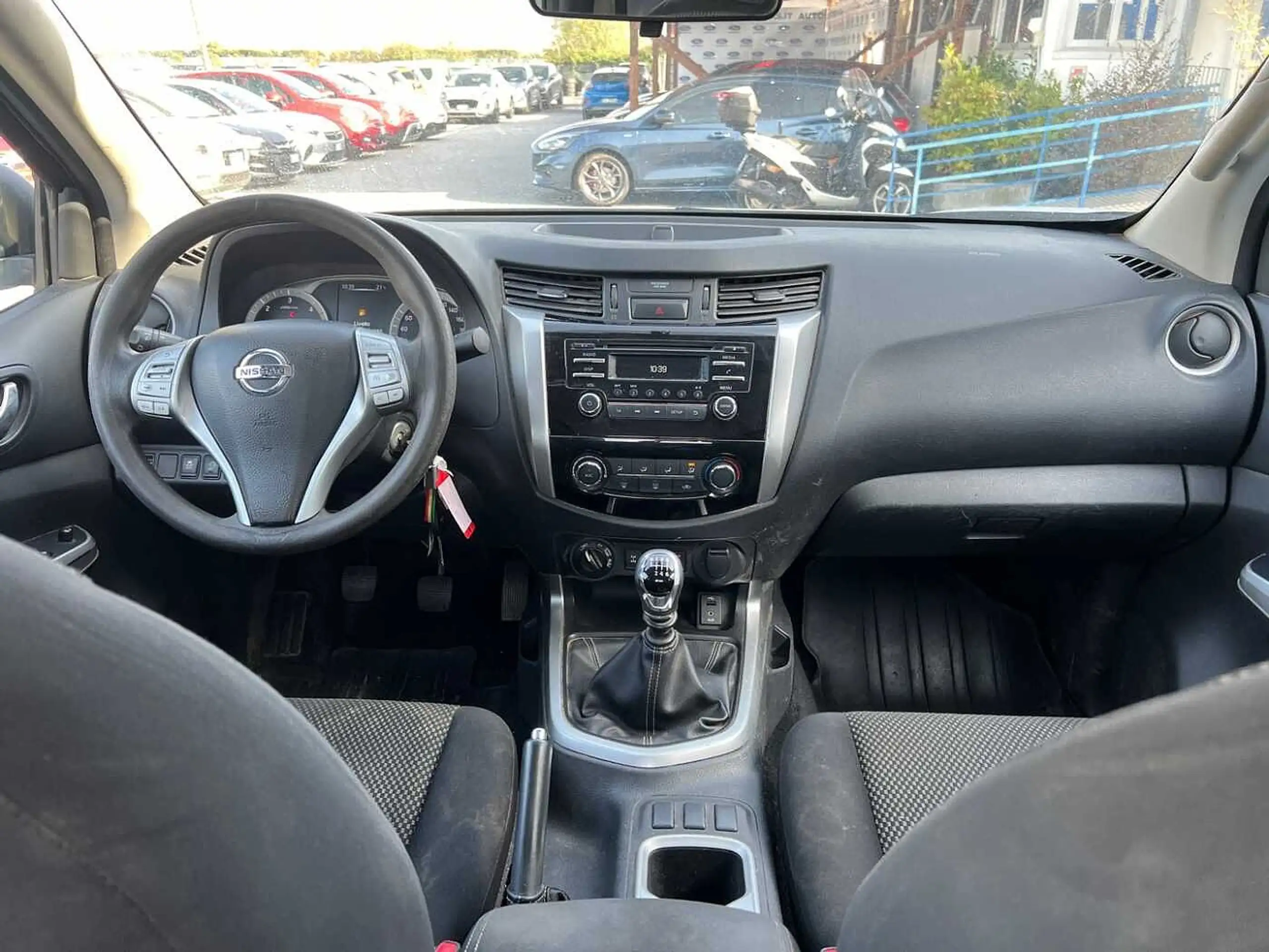 Nissan - Navara