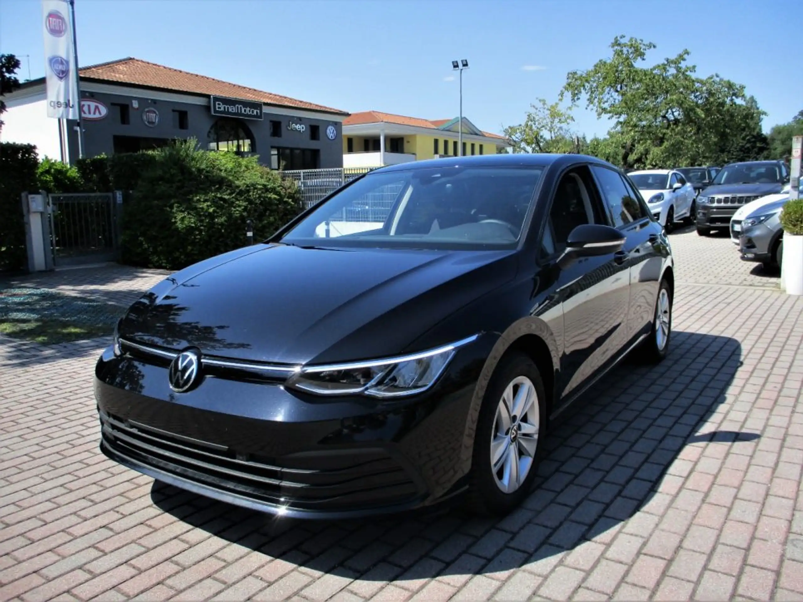 Volkswagen - Golf