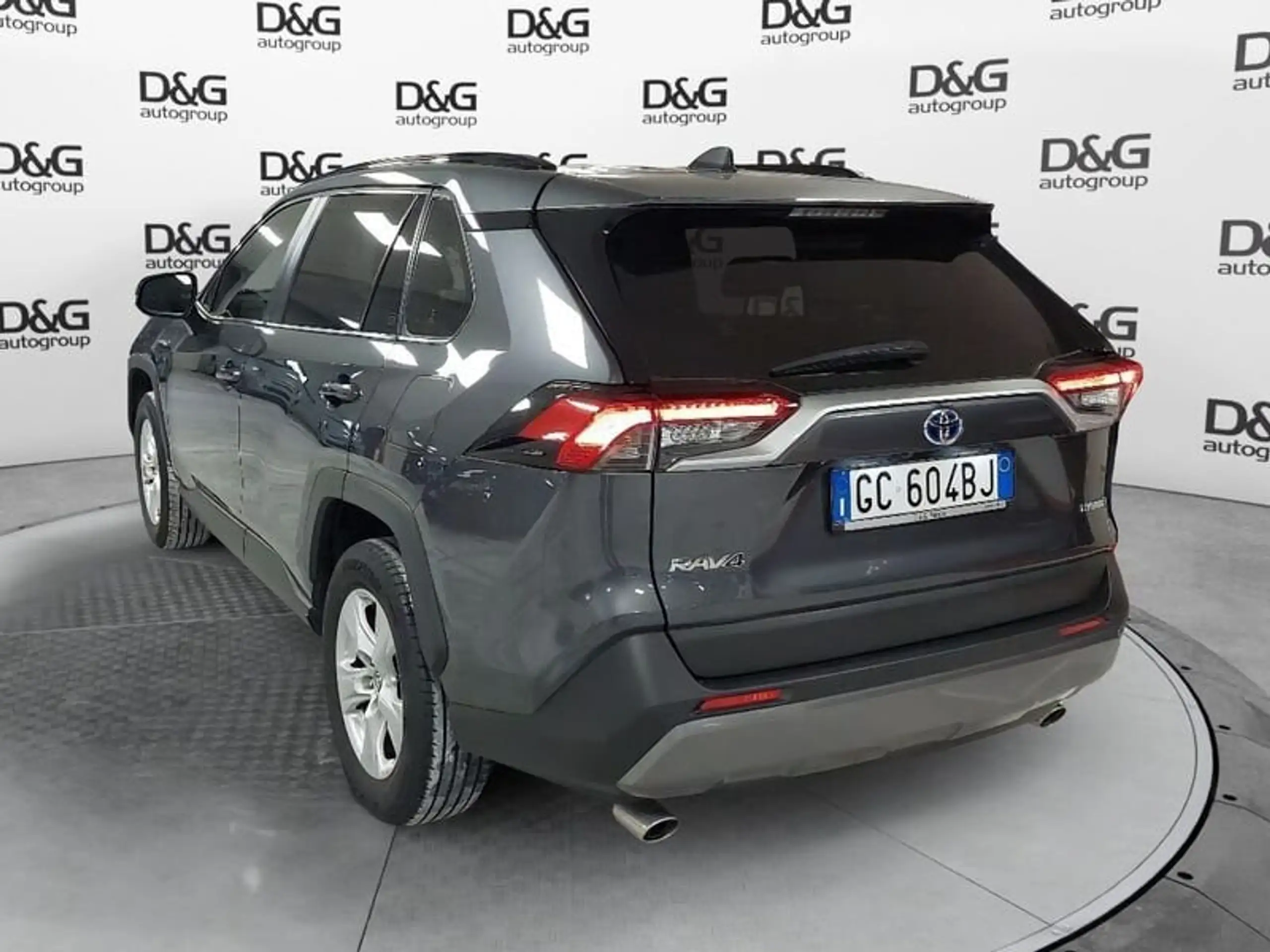 Toyota - RAV 4