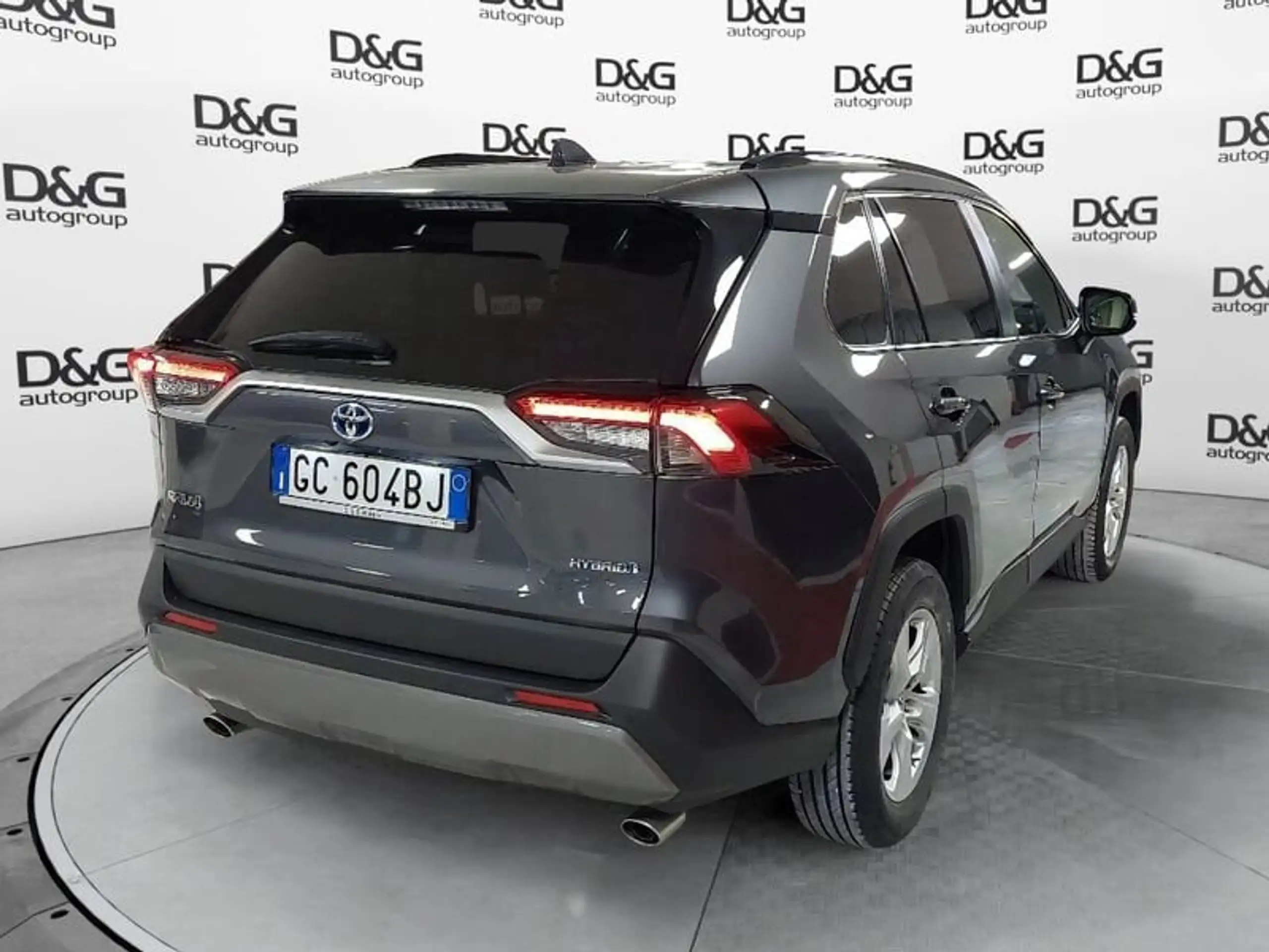 Toyota - RAV 4