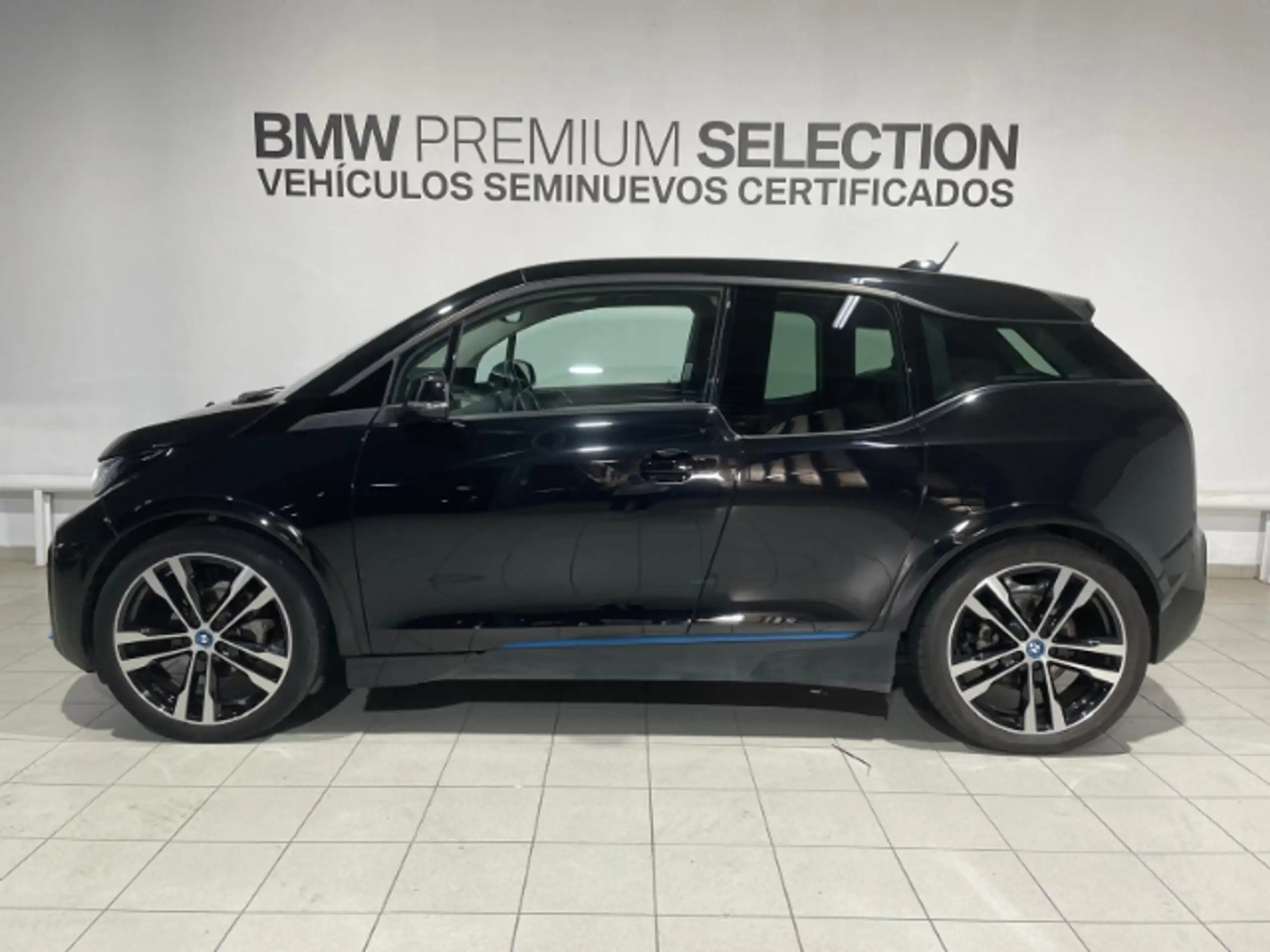 BMW - i3