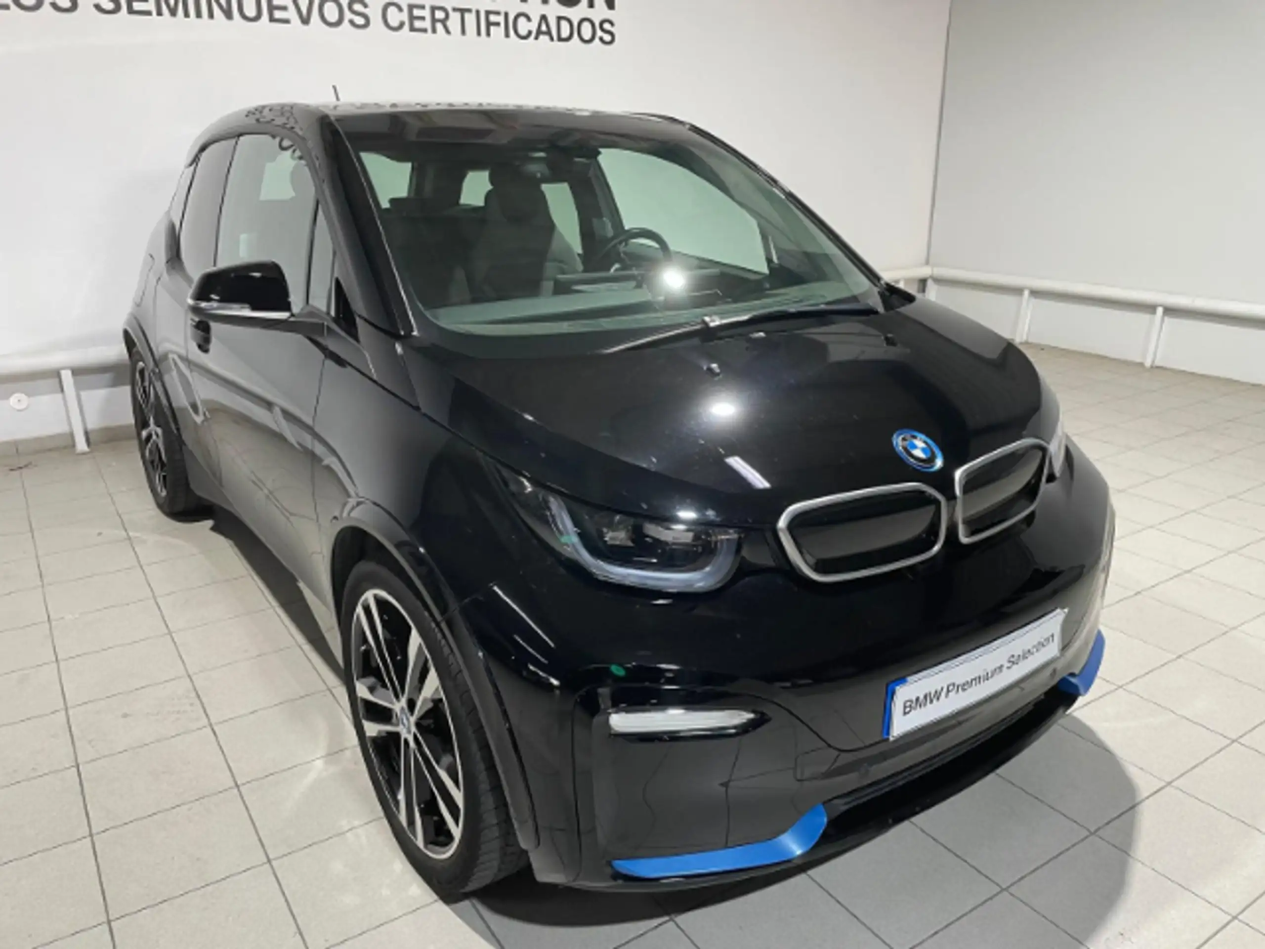 BMW - i3