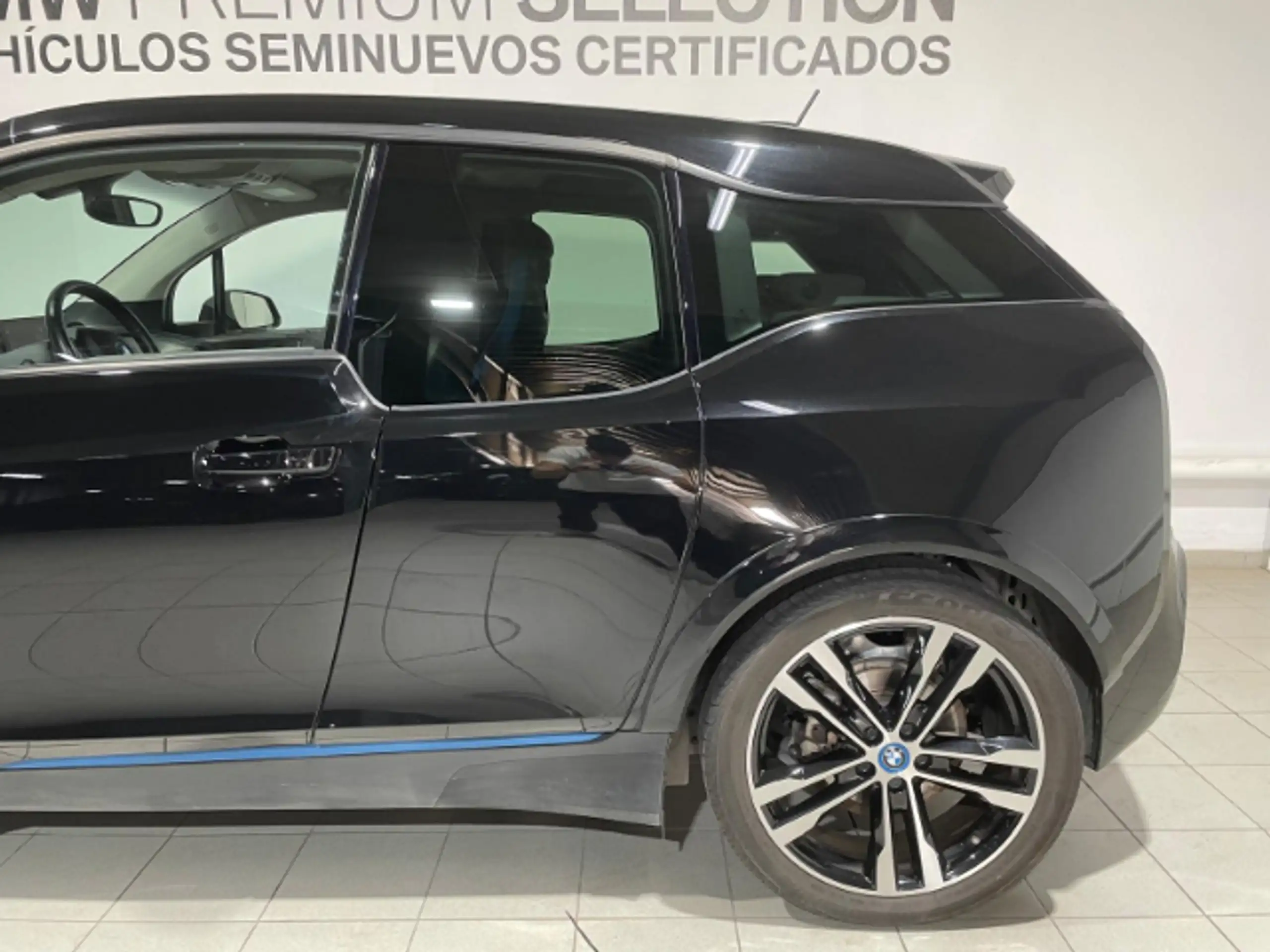 BMW - i3