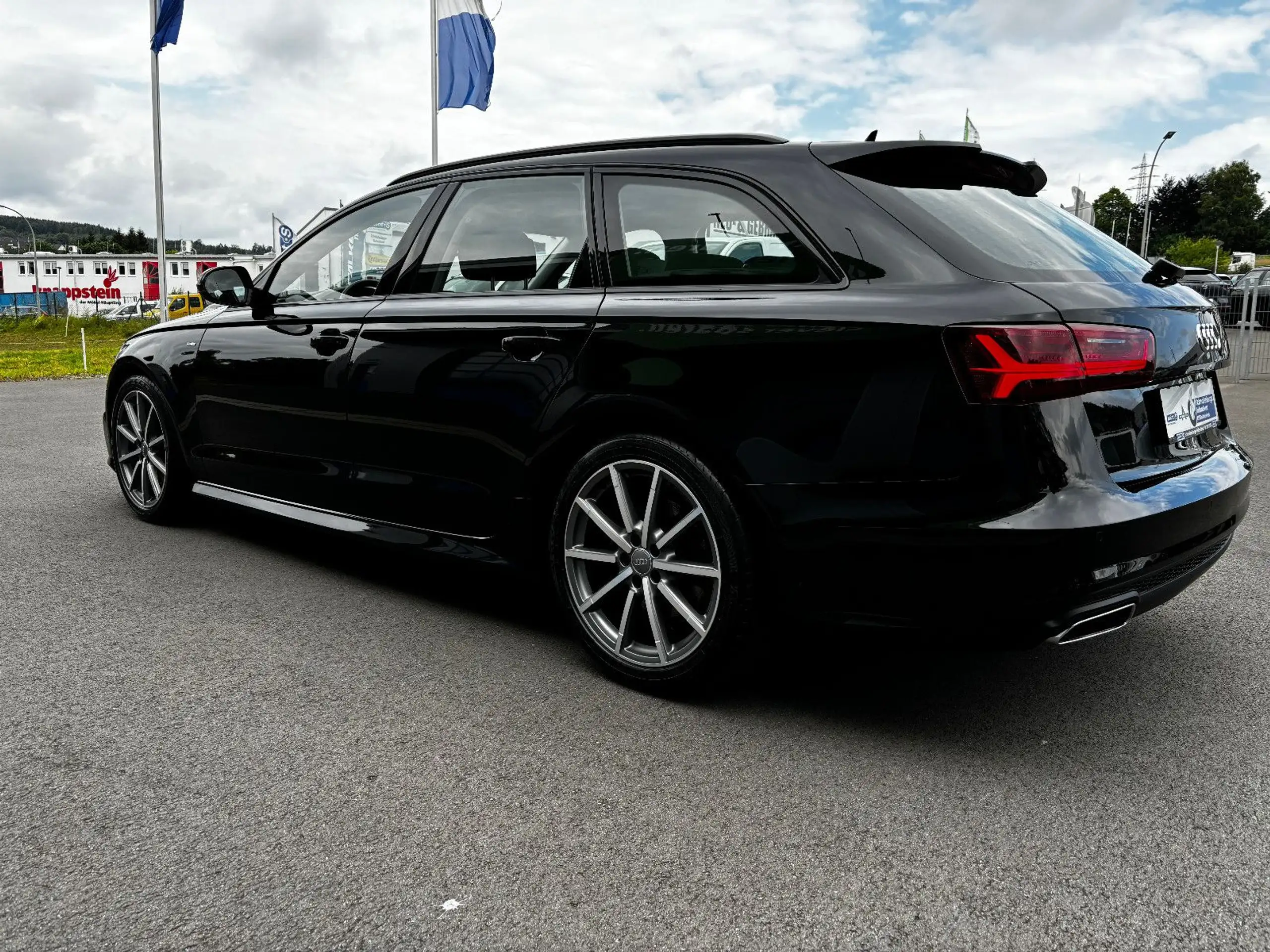 Audi - A6