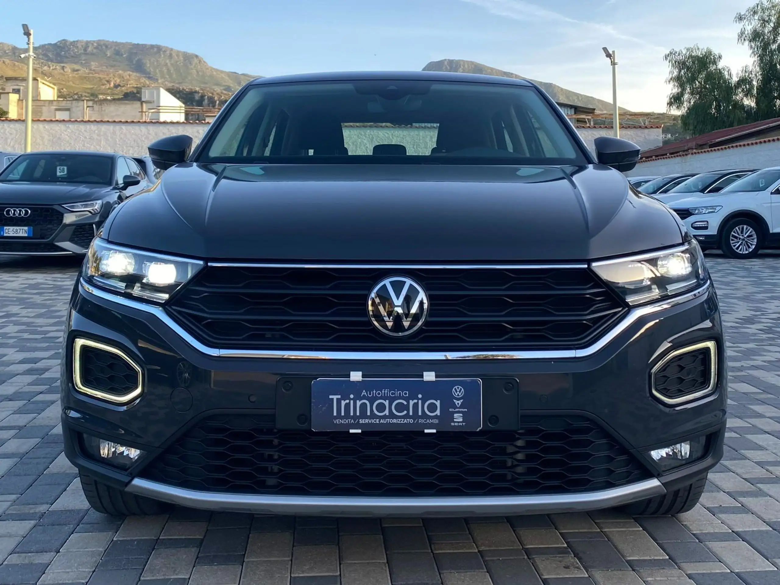 Volkswagen - T-Roc