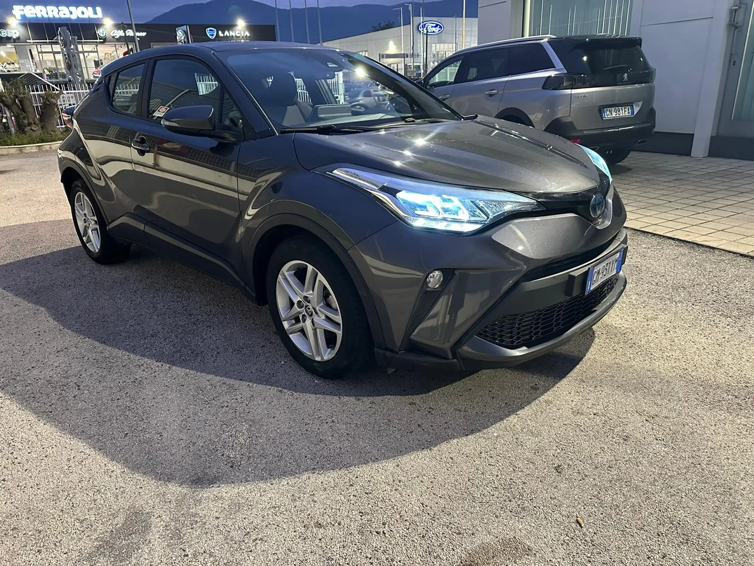 Toyota - C-HR