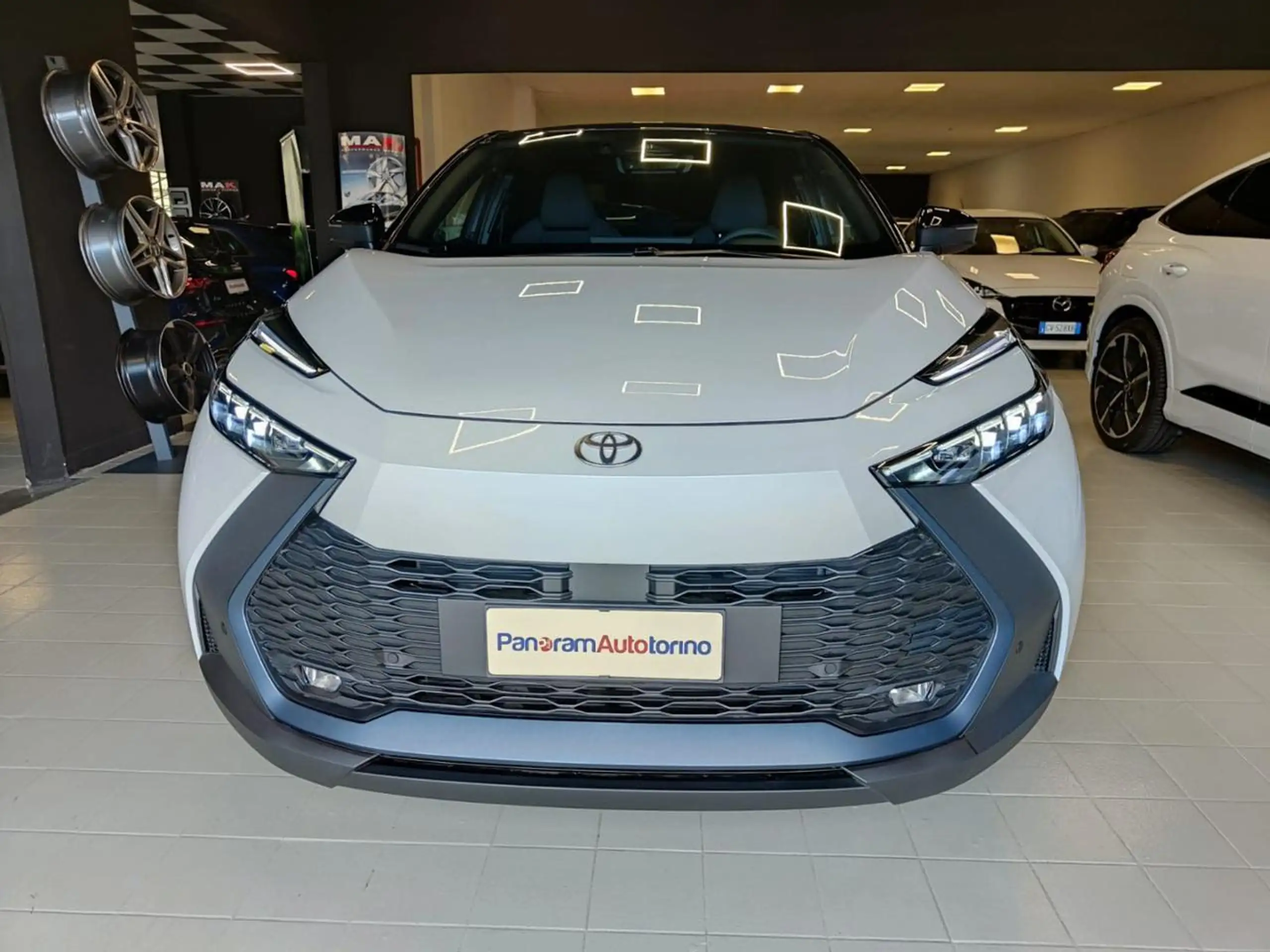 Toyota - C-HR