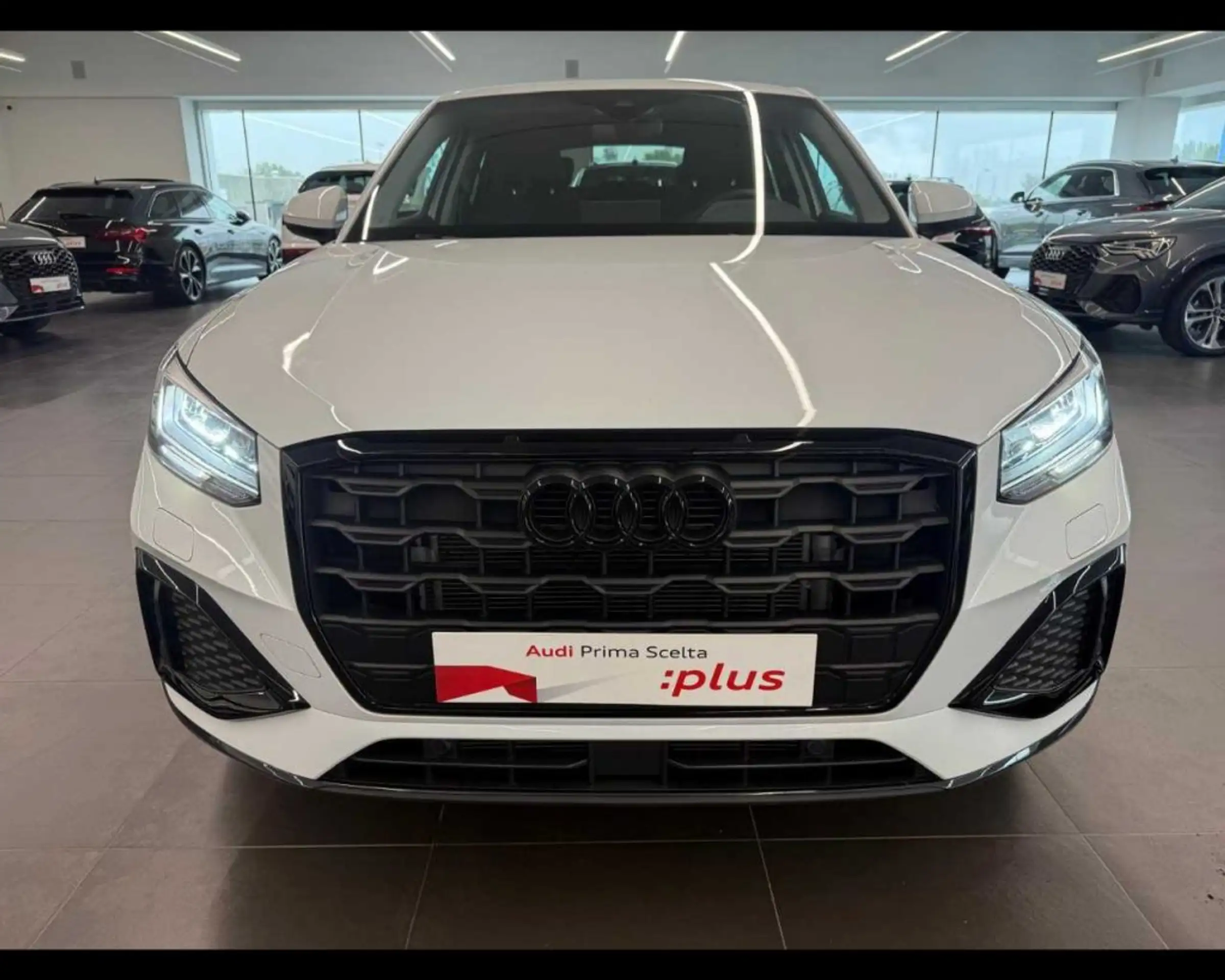 Audi - Q2