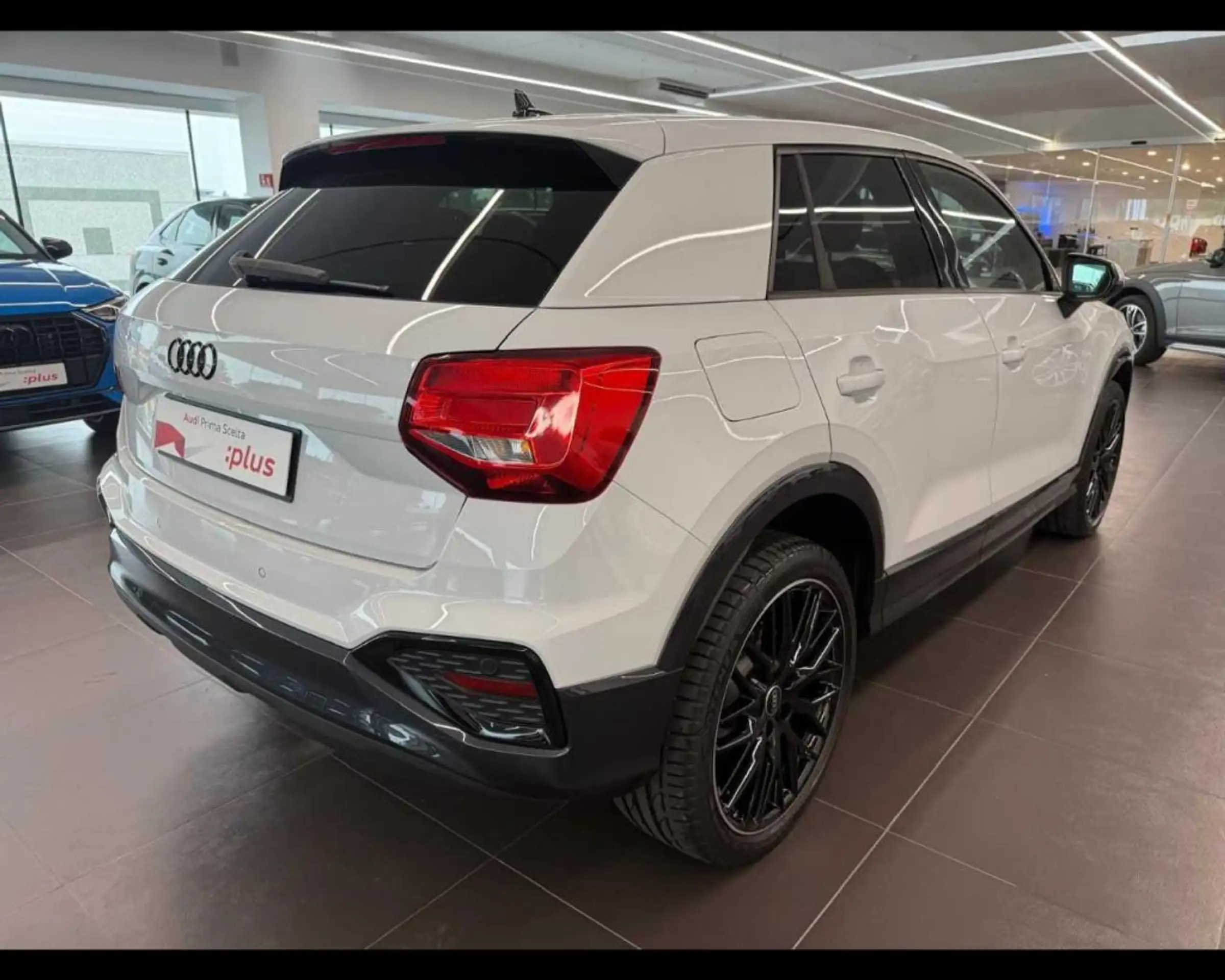 Audi - Q2