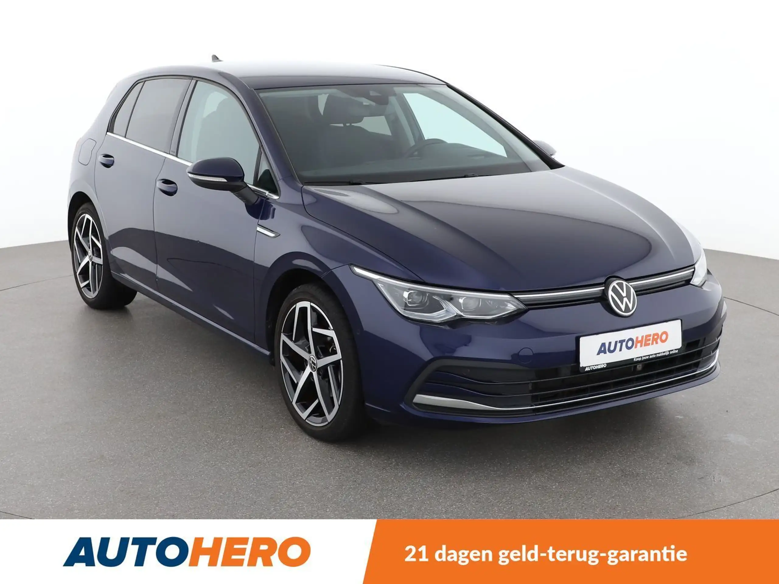 Volkswagen - Golf