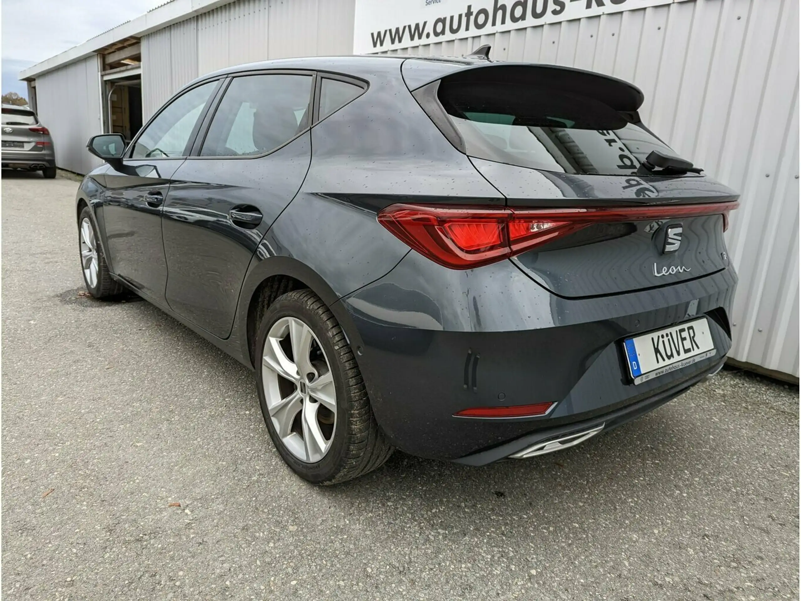 SEAT - Leon