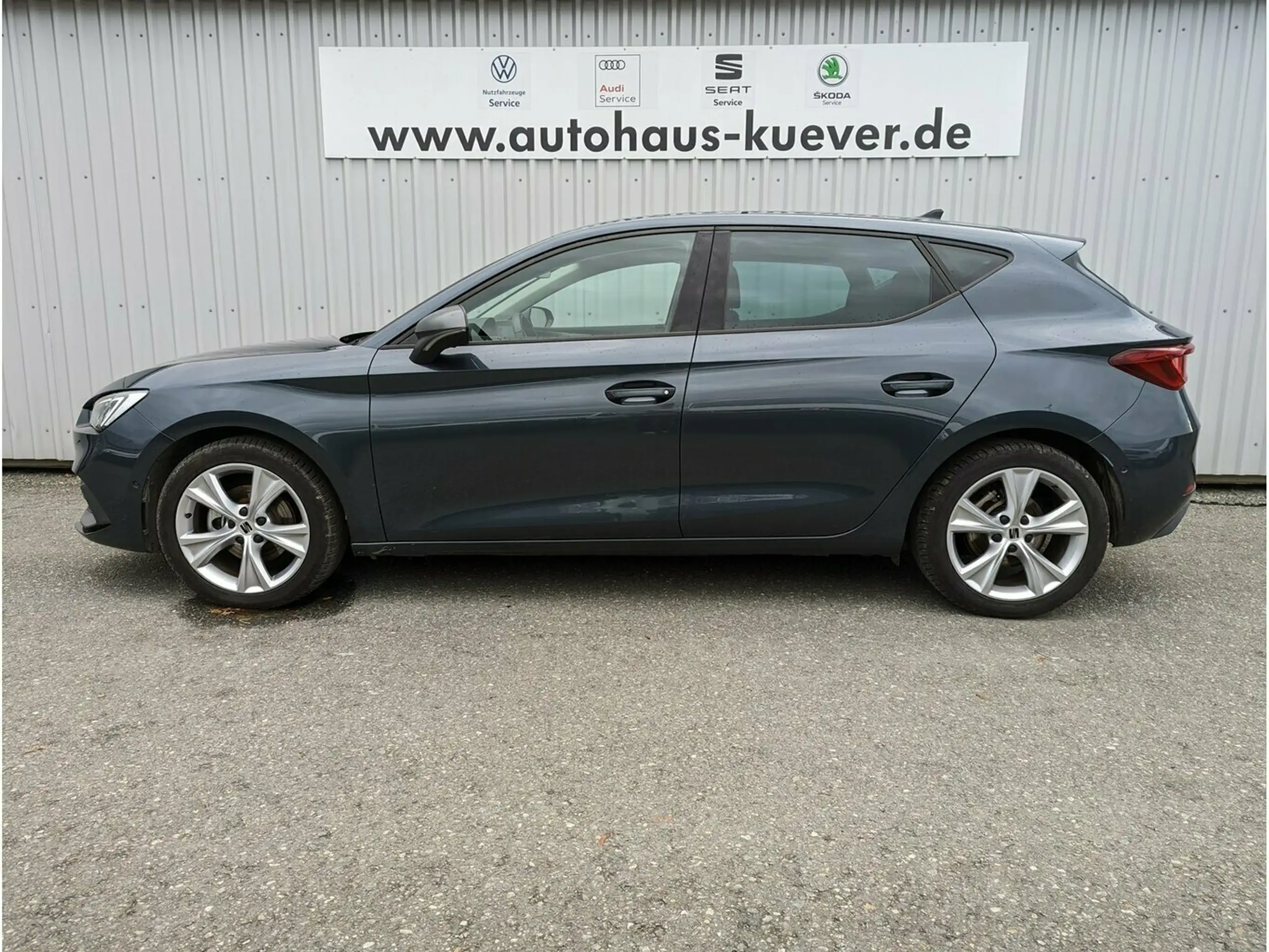 SEAT - Leon