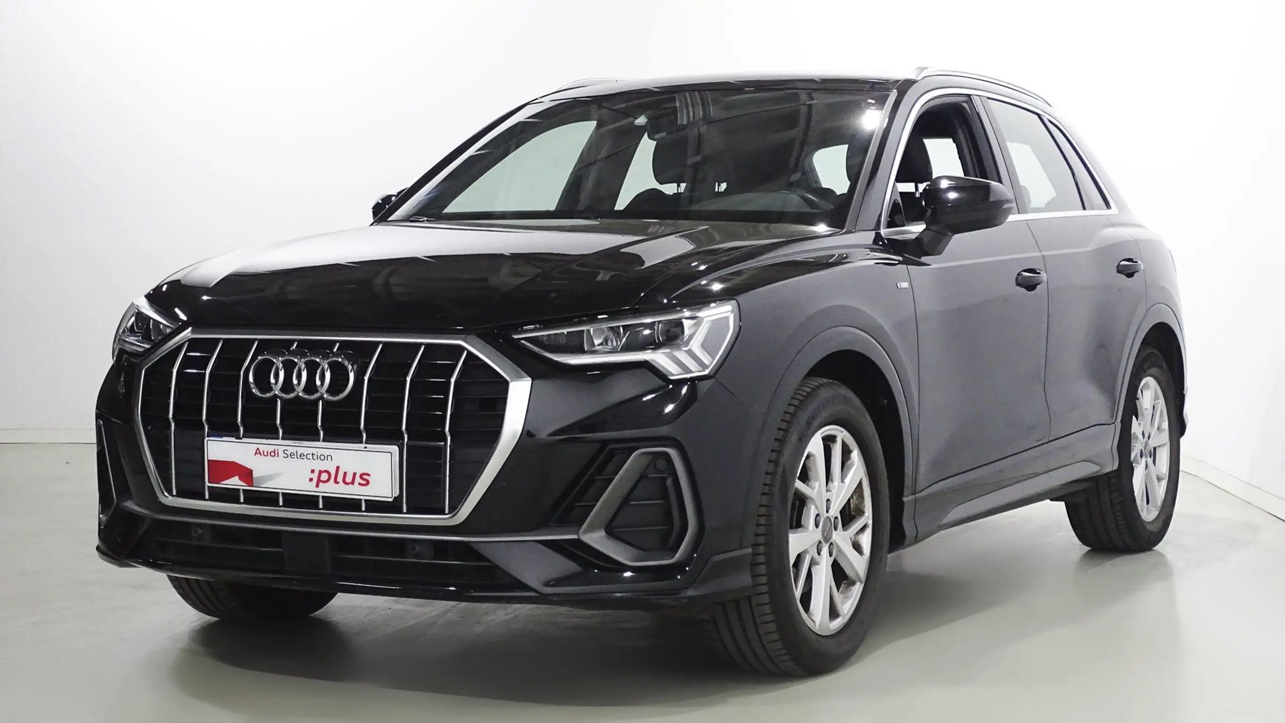 Audi - Q3