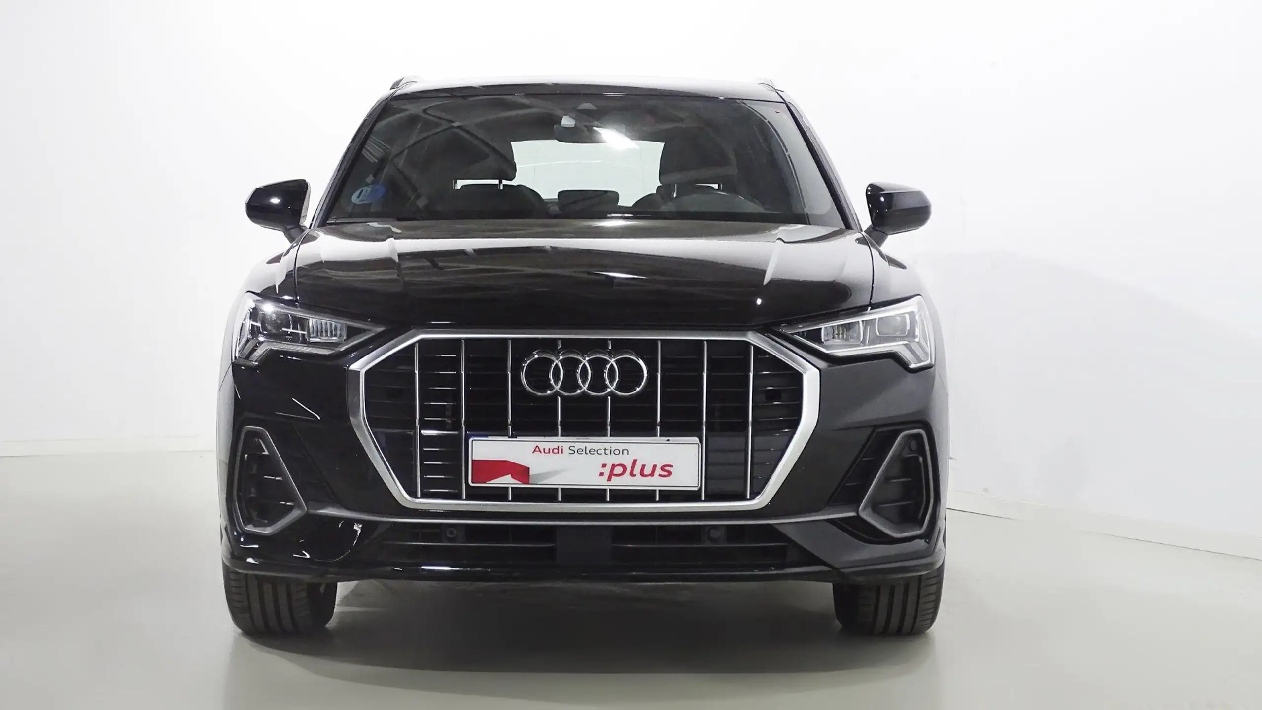 Audi - Q3