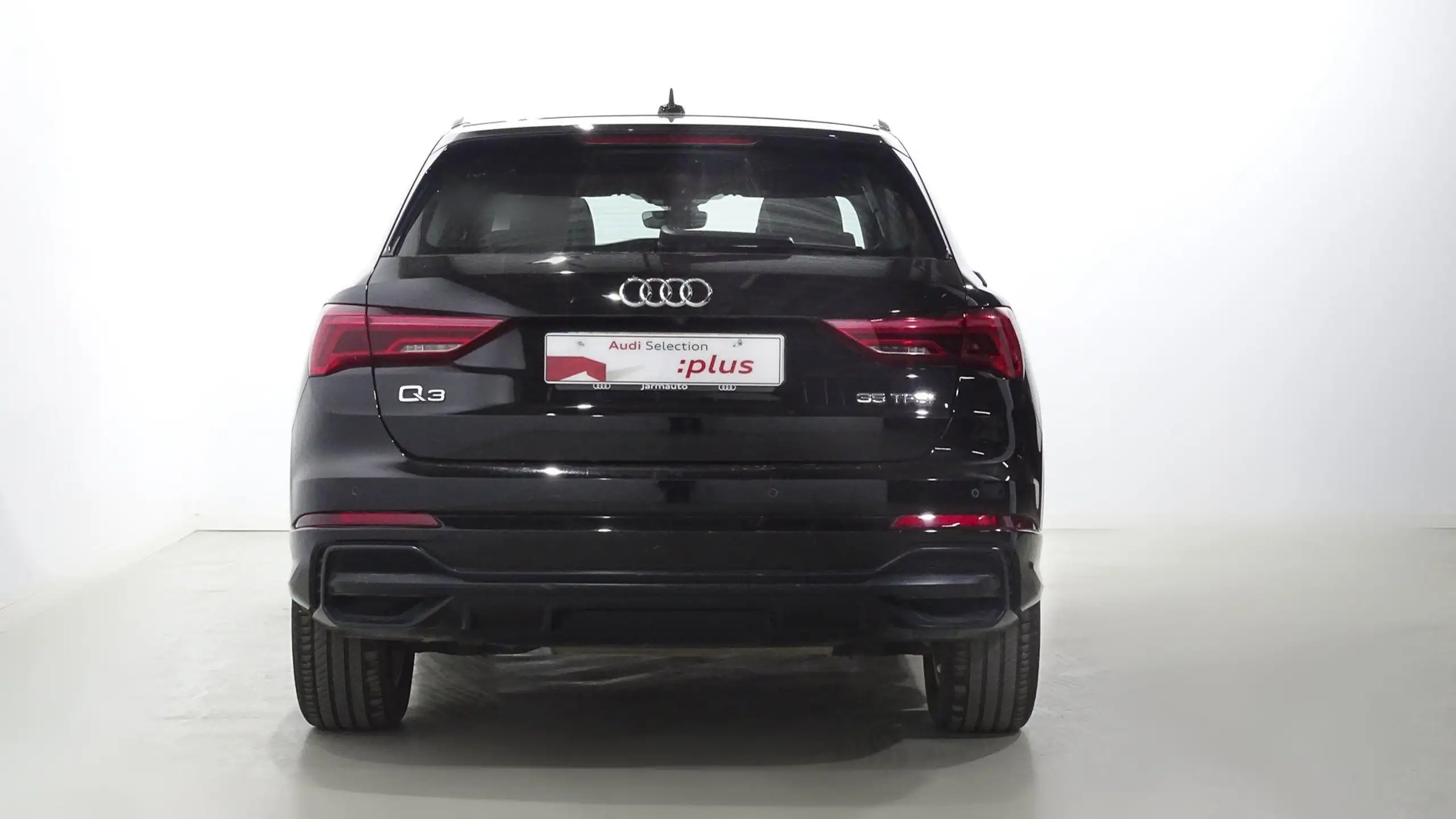 Audi - Q3