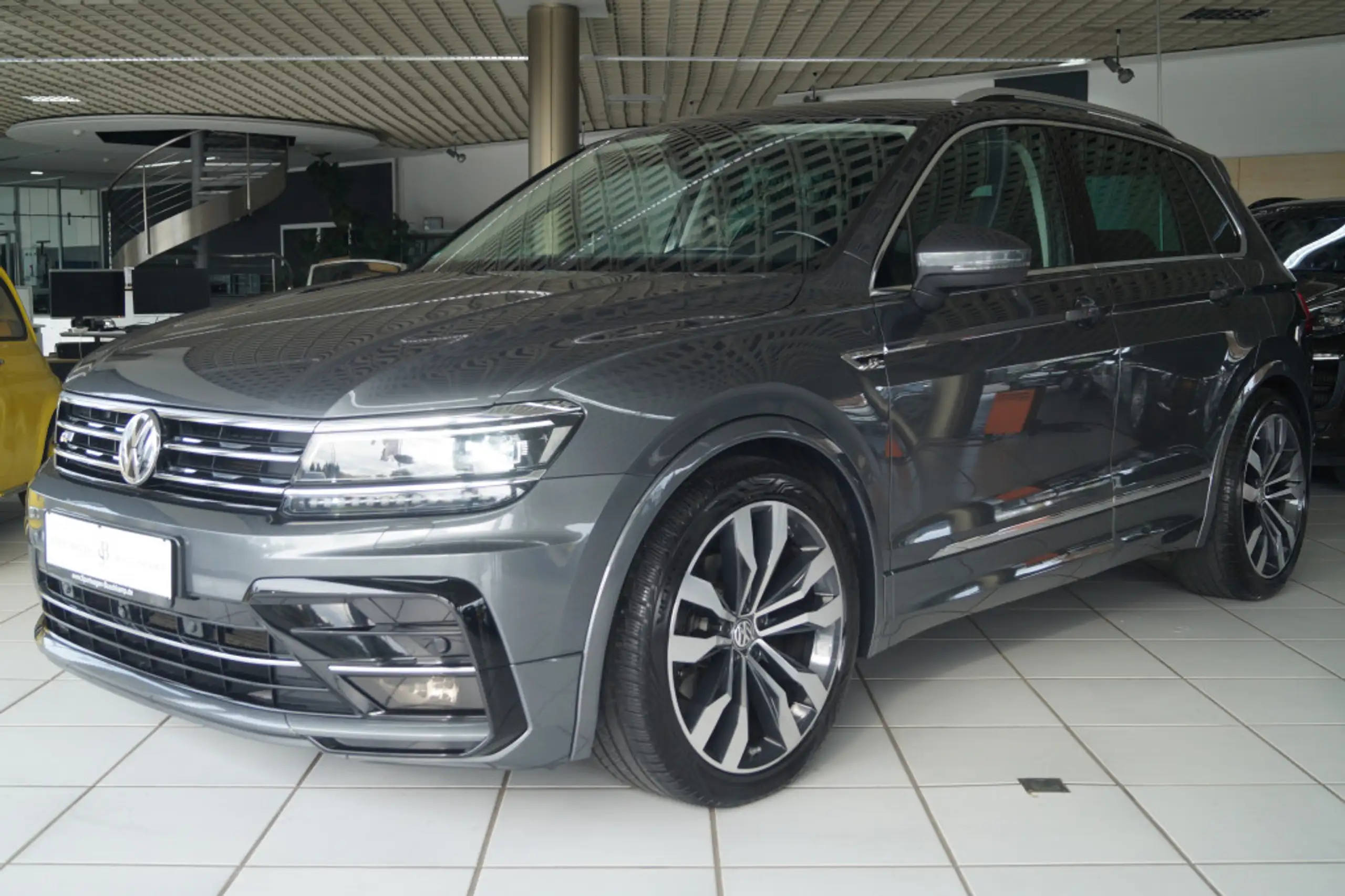 Volkswagen - Tiguan