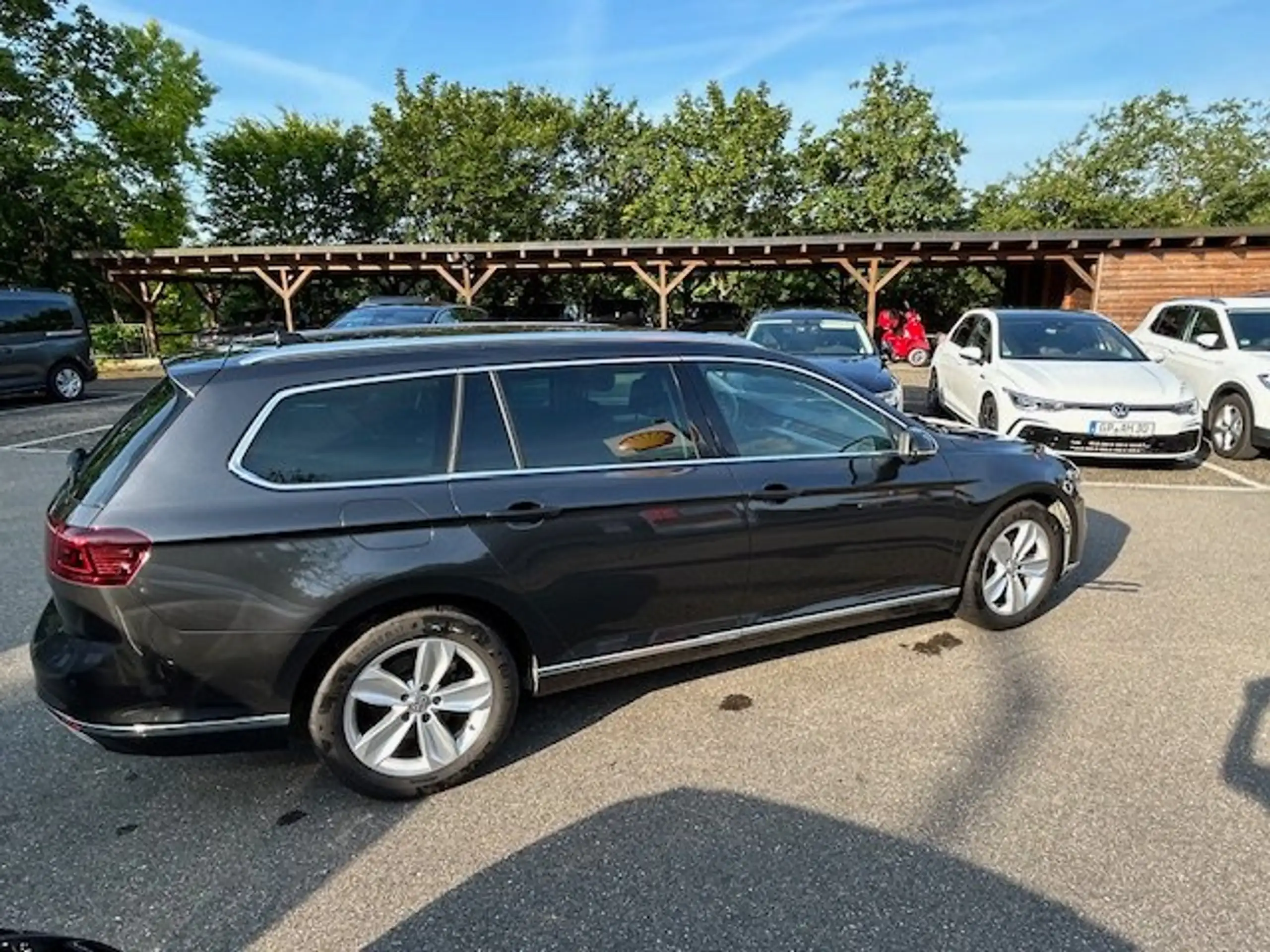 Volkswagen - Passat Variant