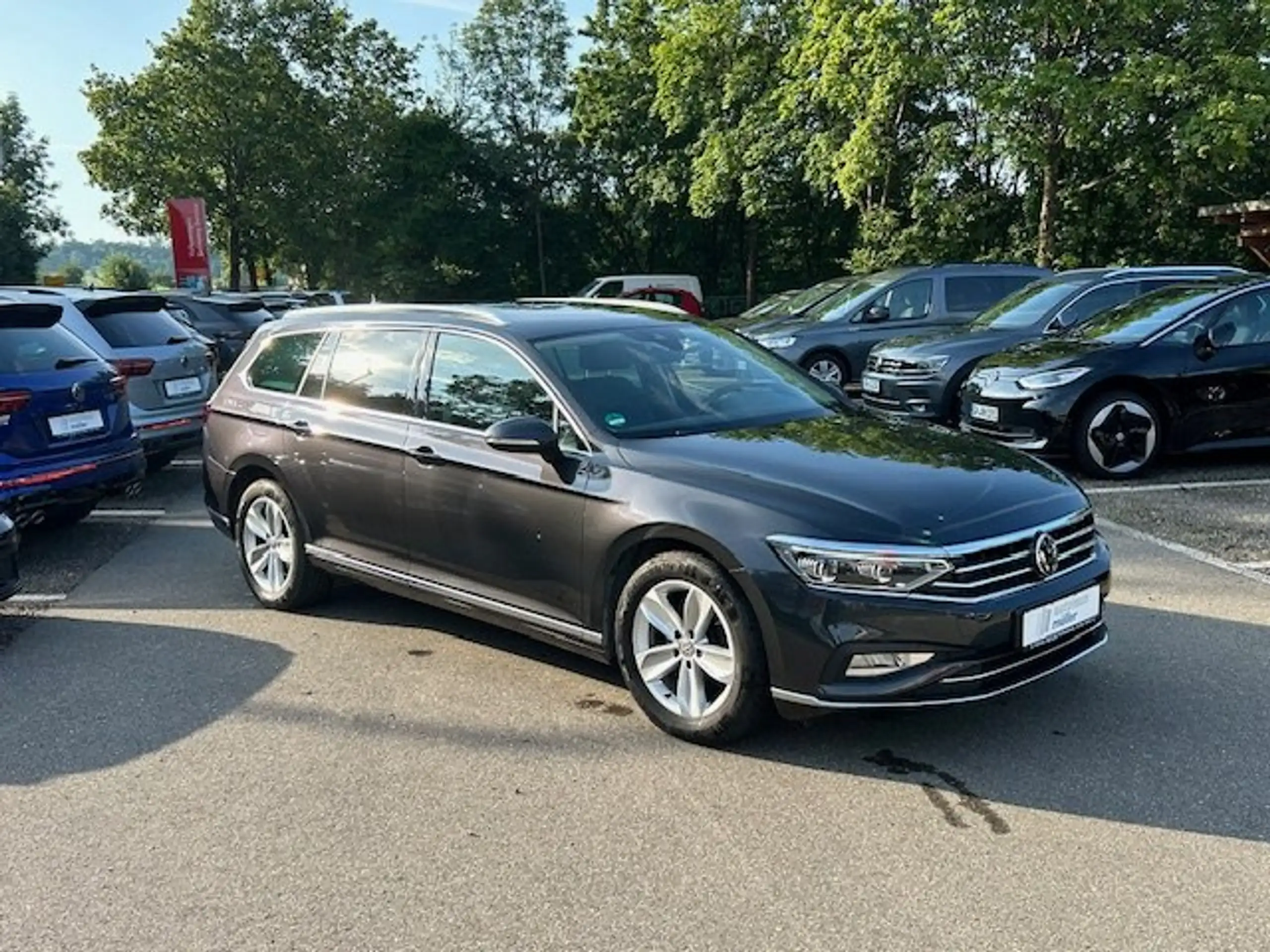 Volkswagen - Passat Variant