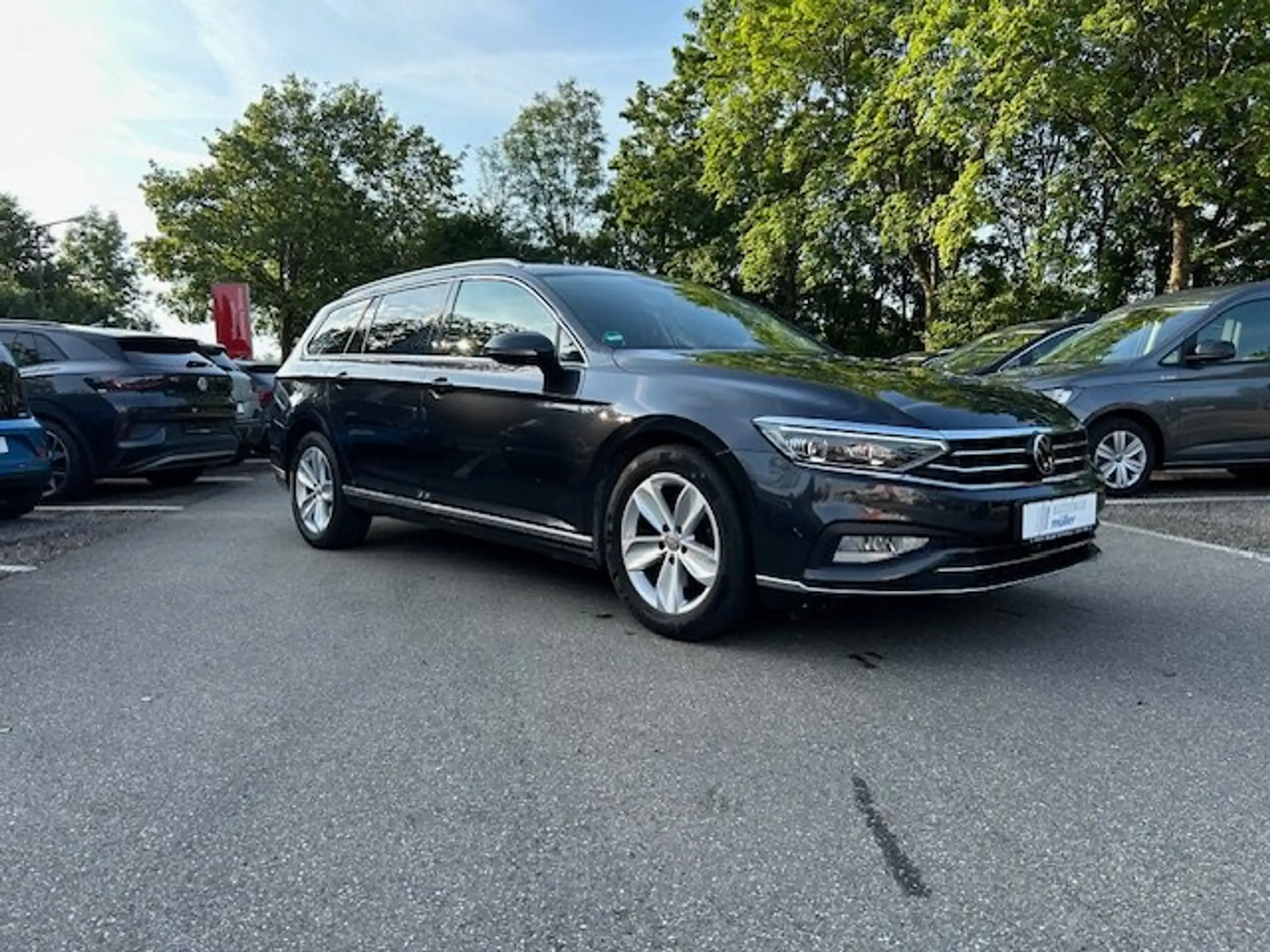 Volkswagen - Passat Variant