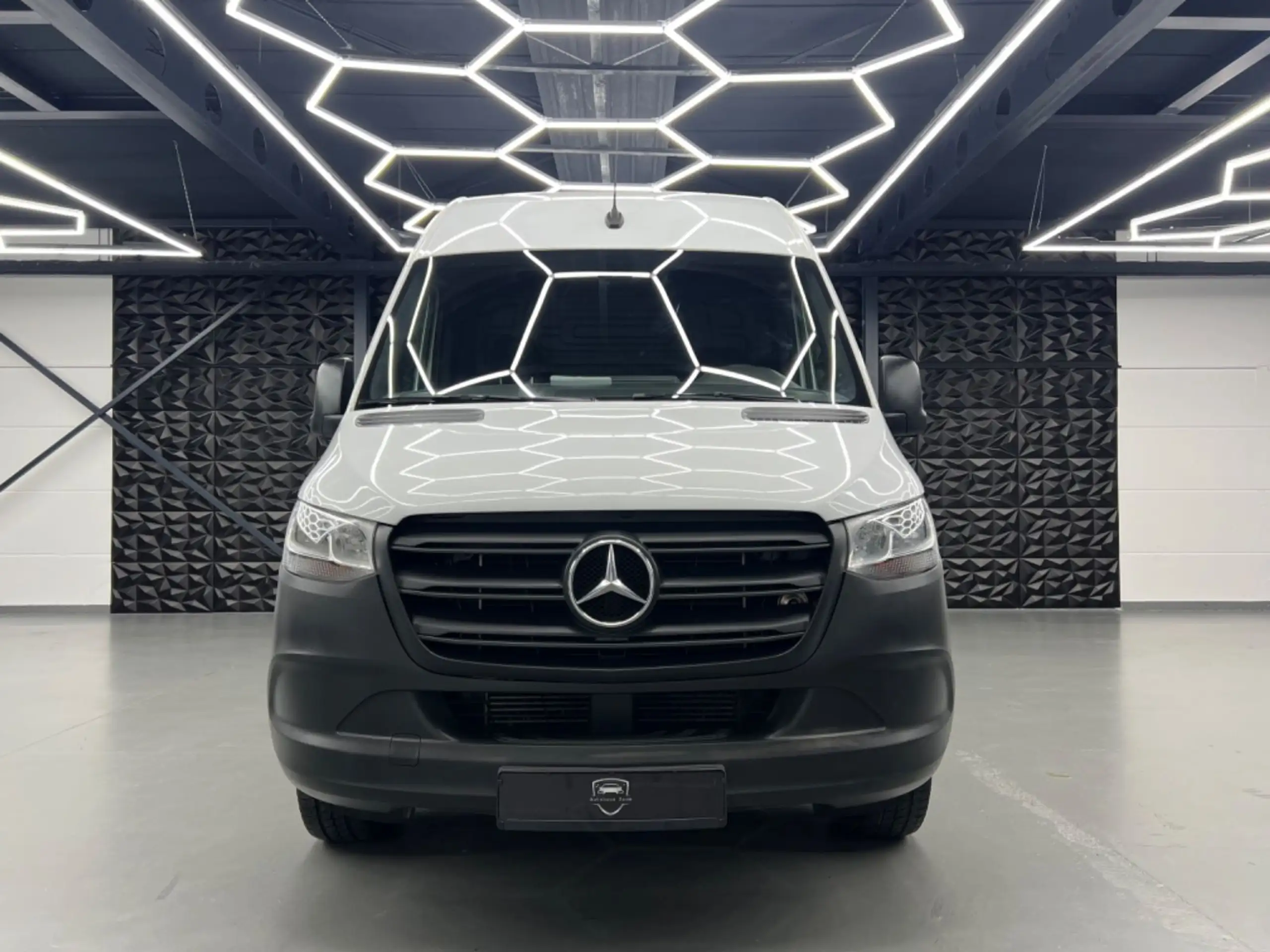 Mercedes-Benz - Sprinter