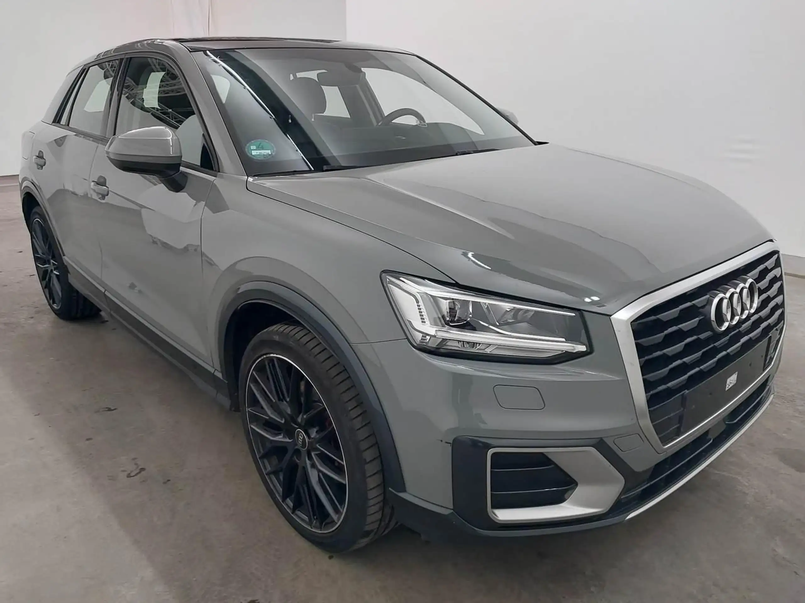 Audi - Q2