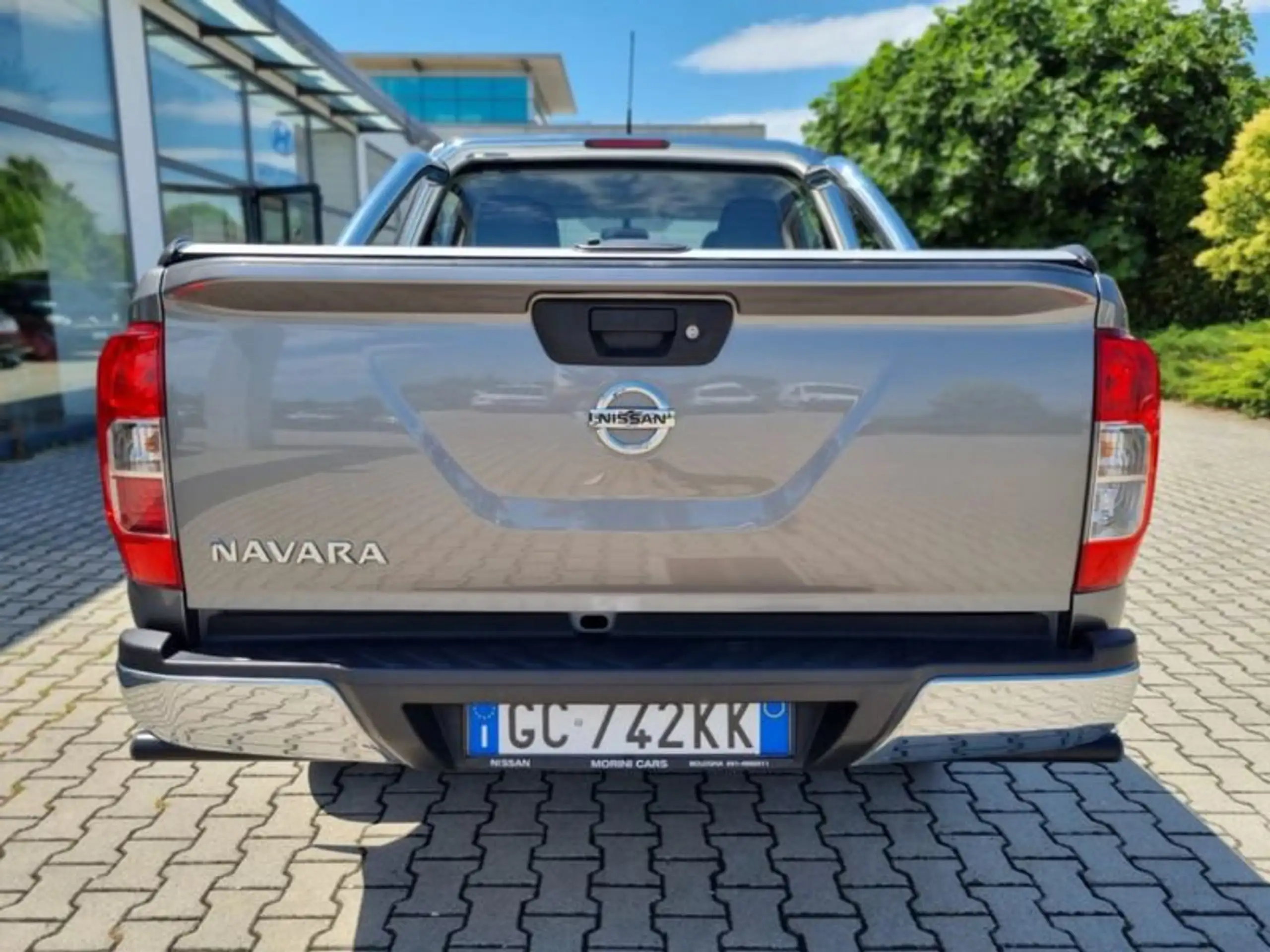 Nissan - Navara