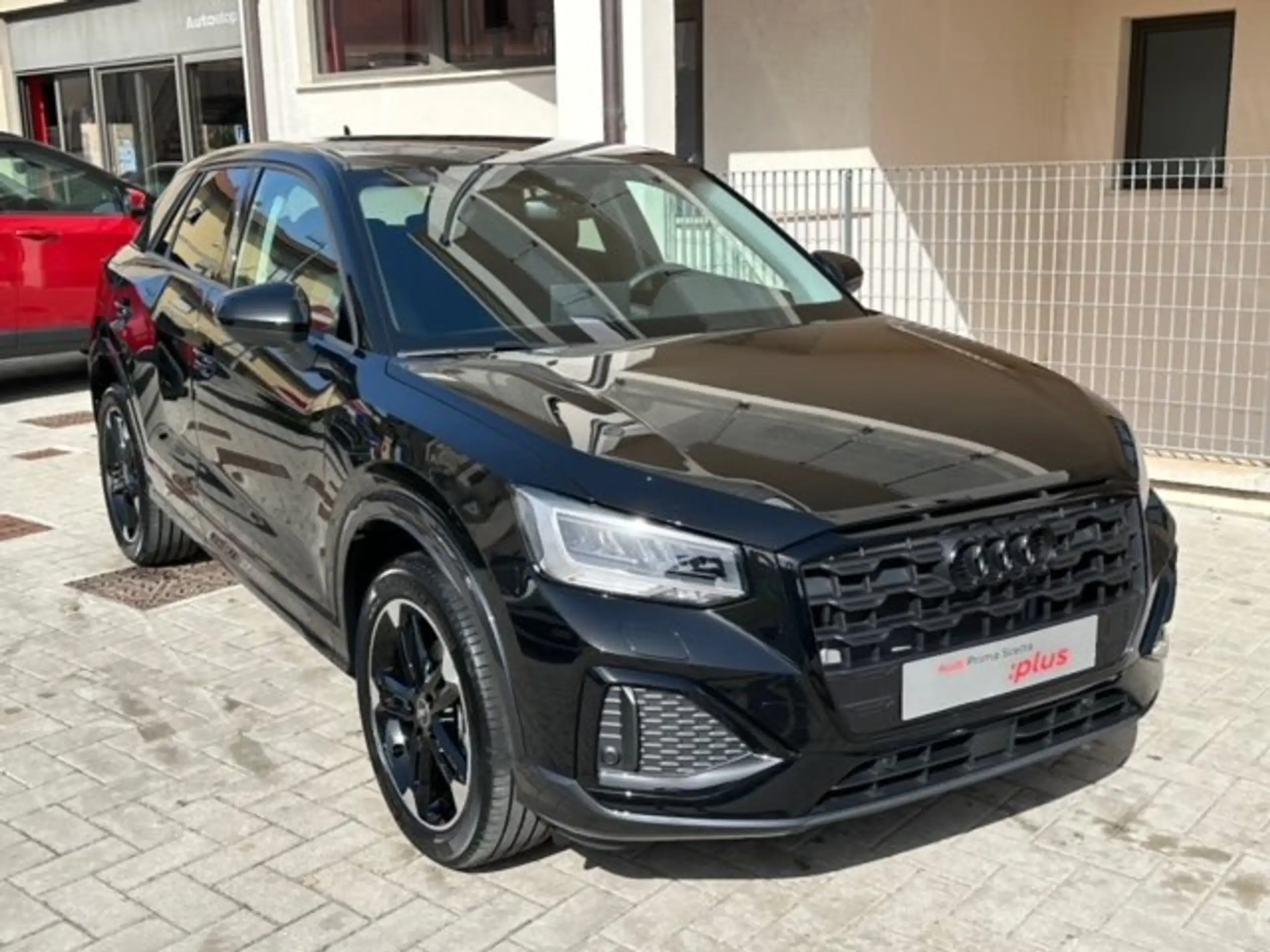 Audi - Q2