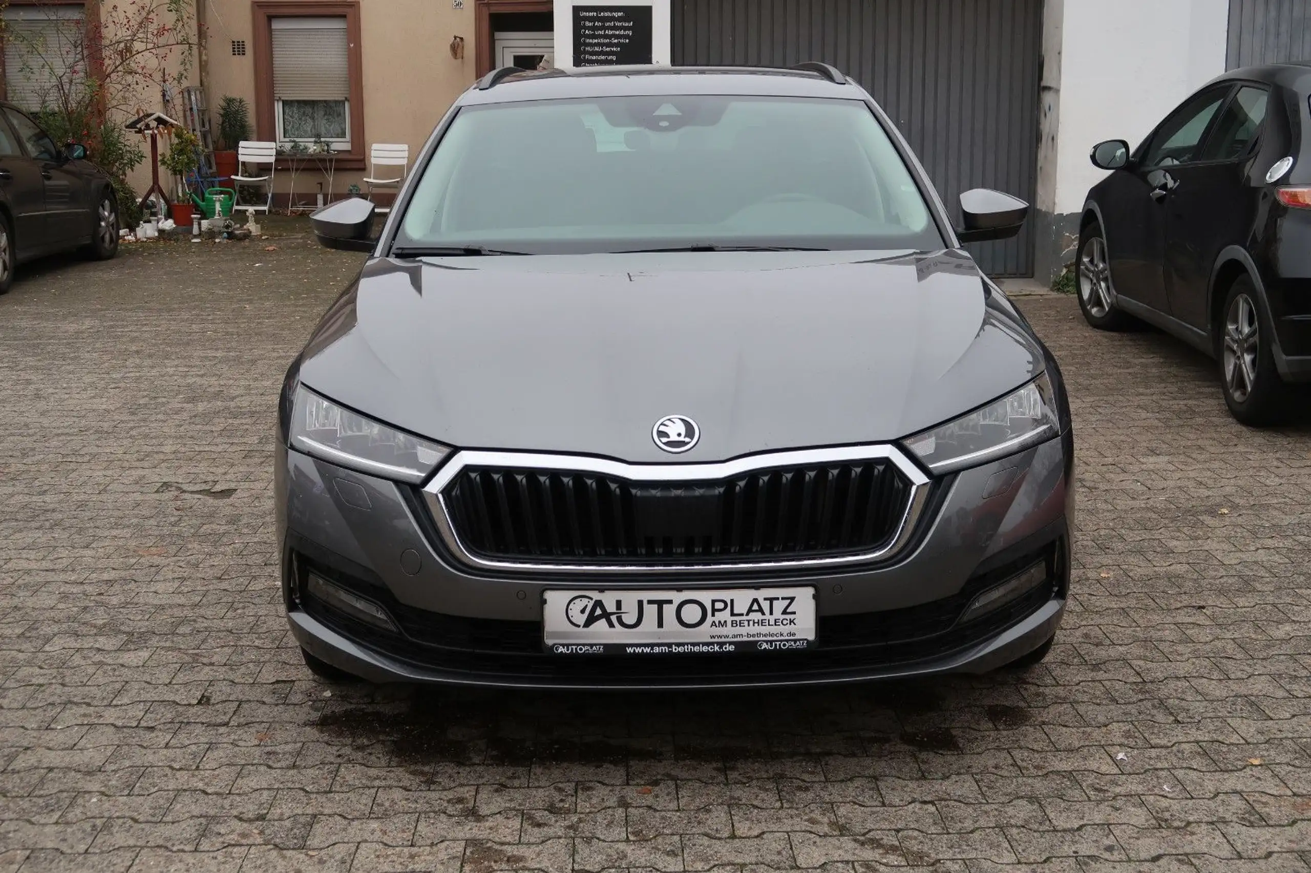 Skoda - Octavia