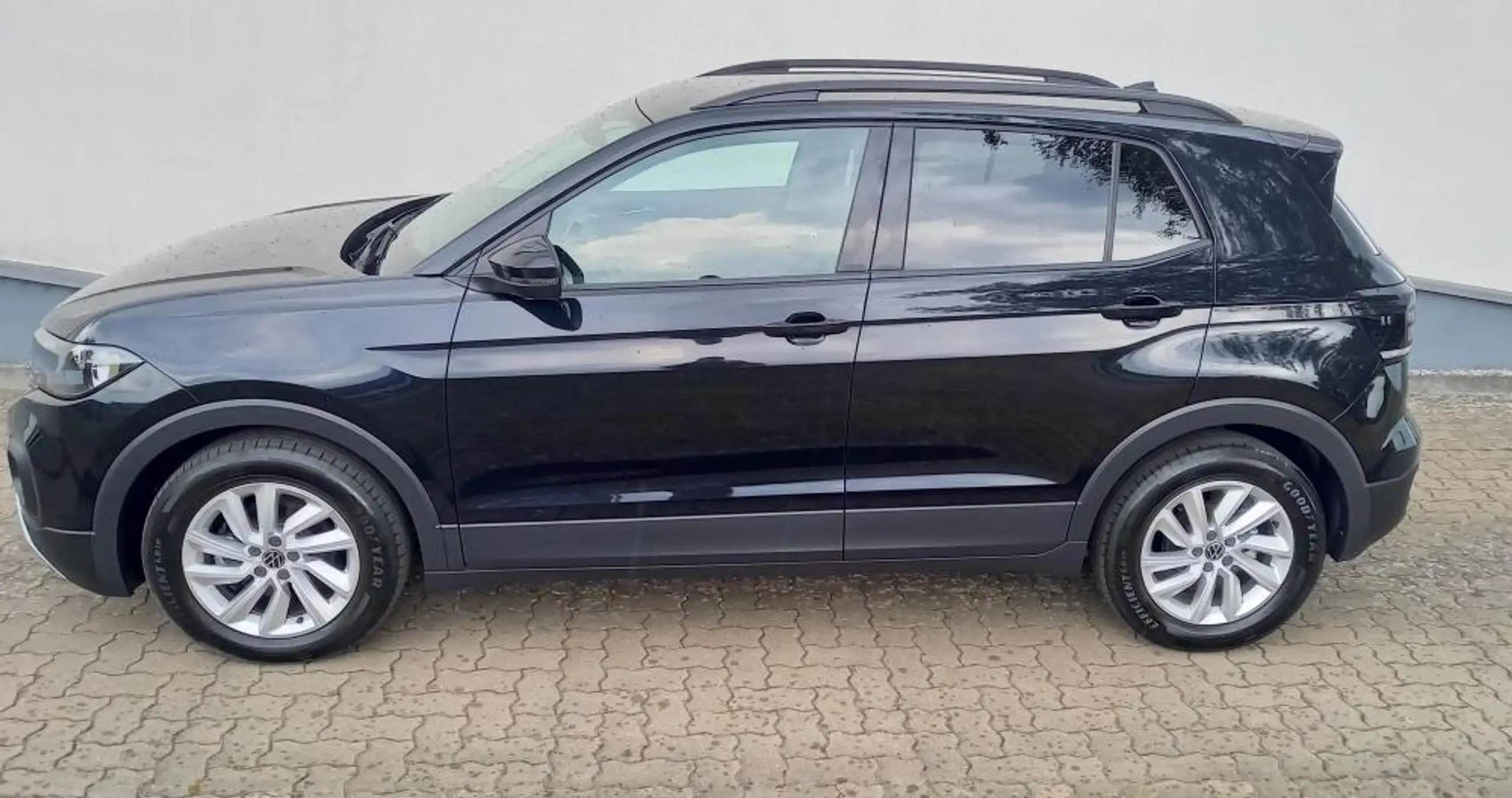 Volkswagen - T-Cross