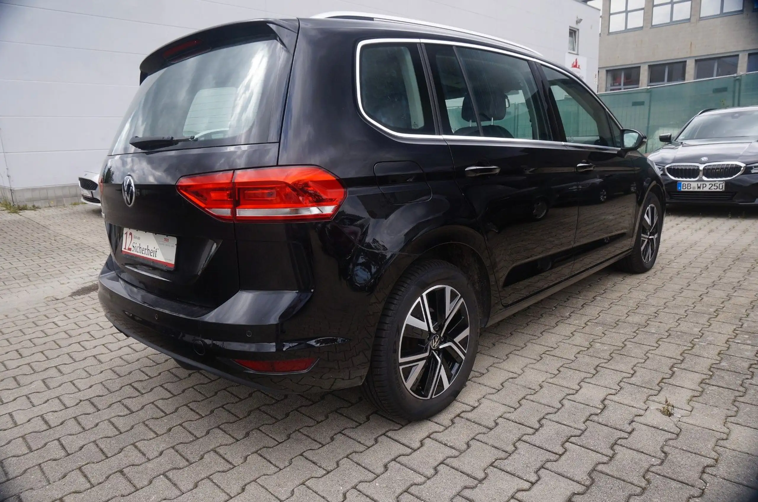 Volkswagen - Touran