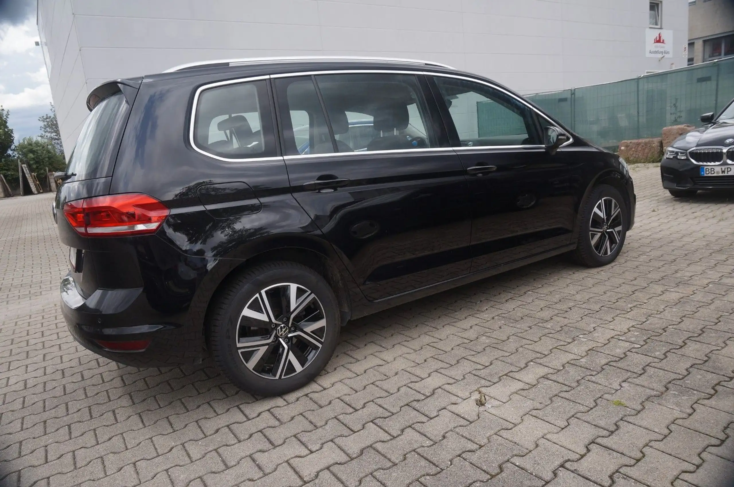 Volkswagen - Touran