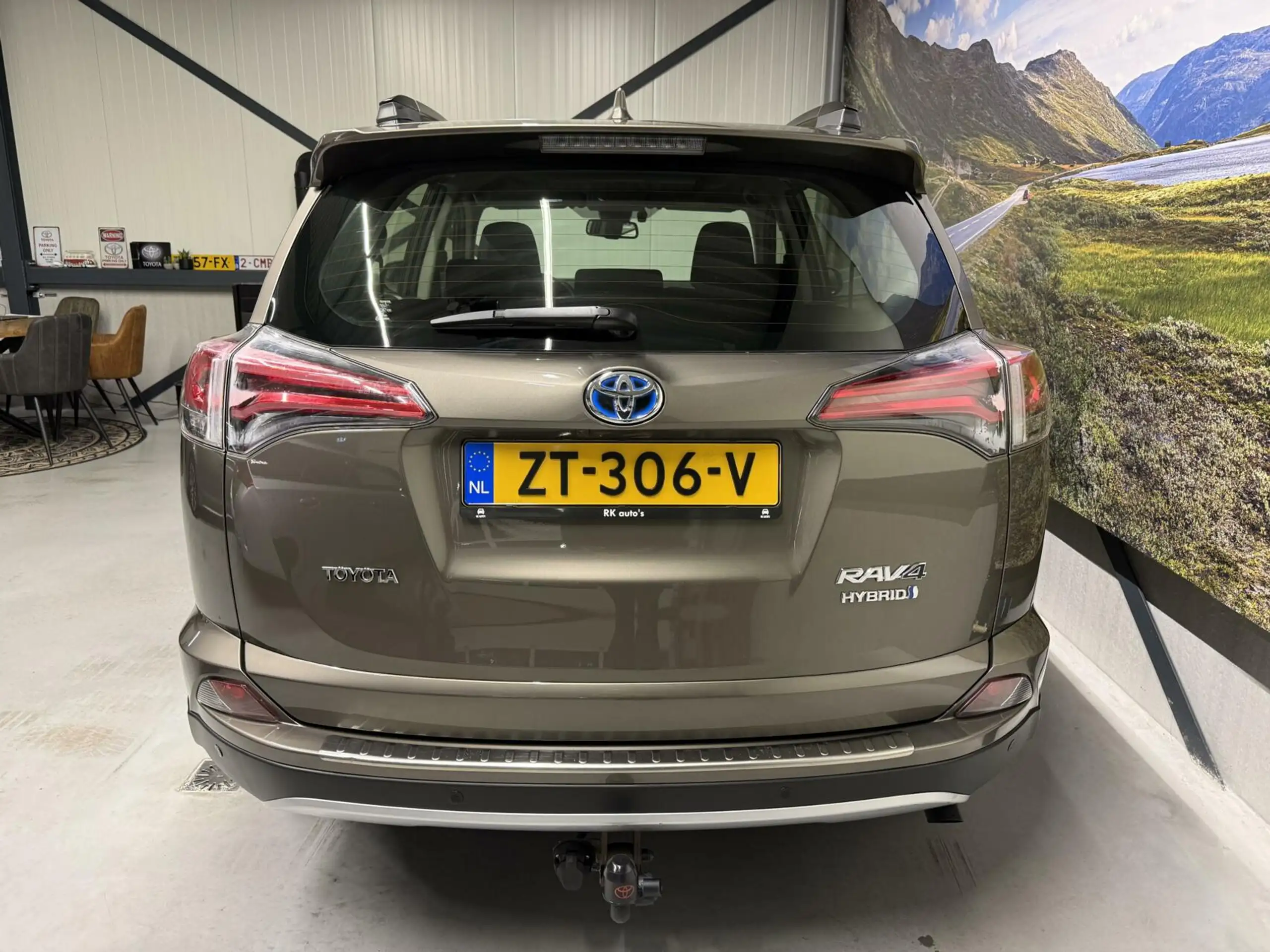 Toyota - RAV 4